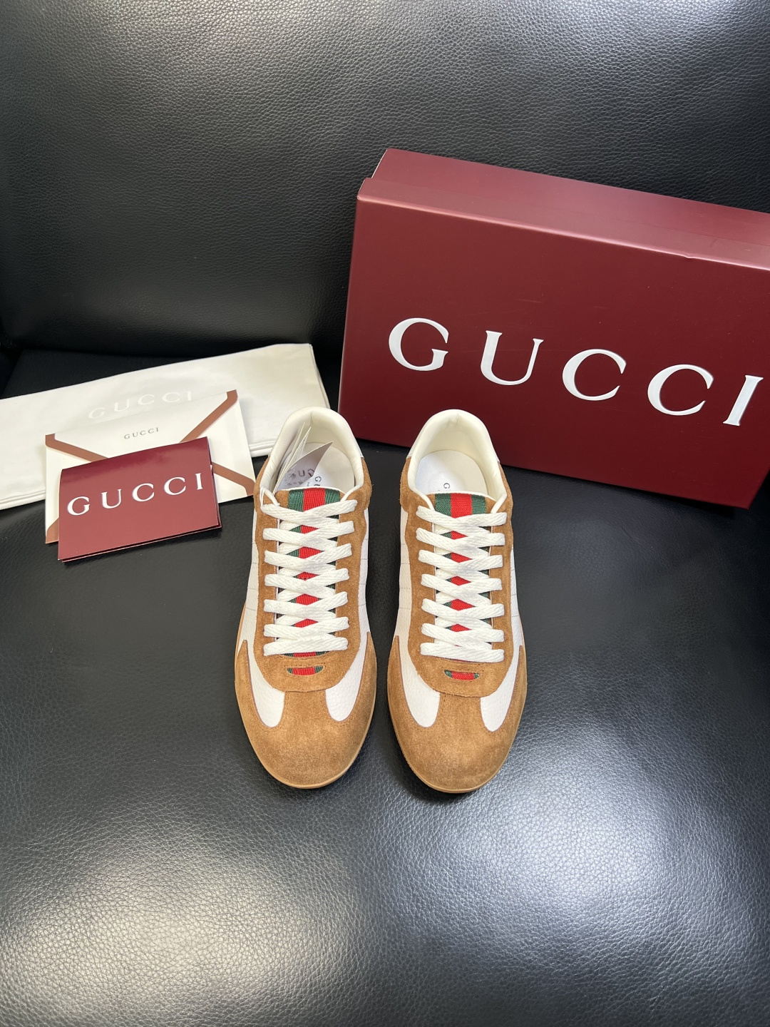 Gucci 高品质 顶级工艺品 古奇 专柜新款原厂配置，意大利进口牛皮面料，进口牛皮内里垫，透气舒适，鞋