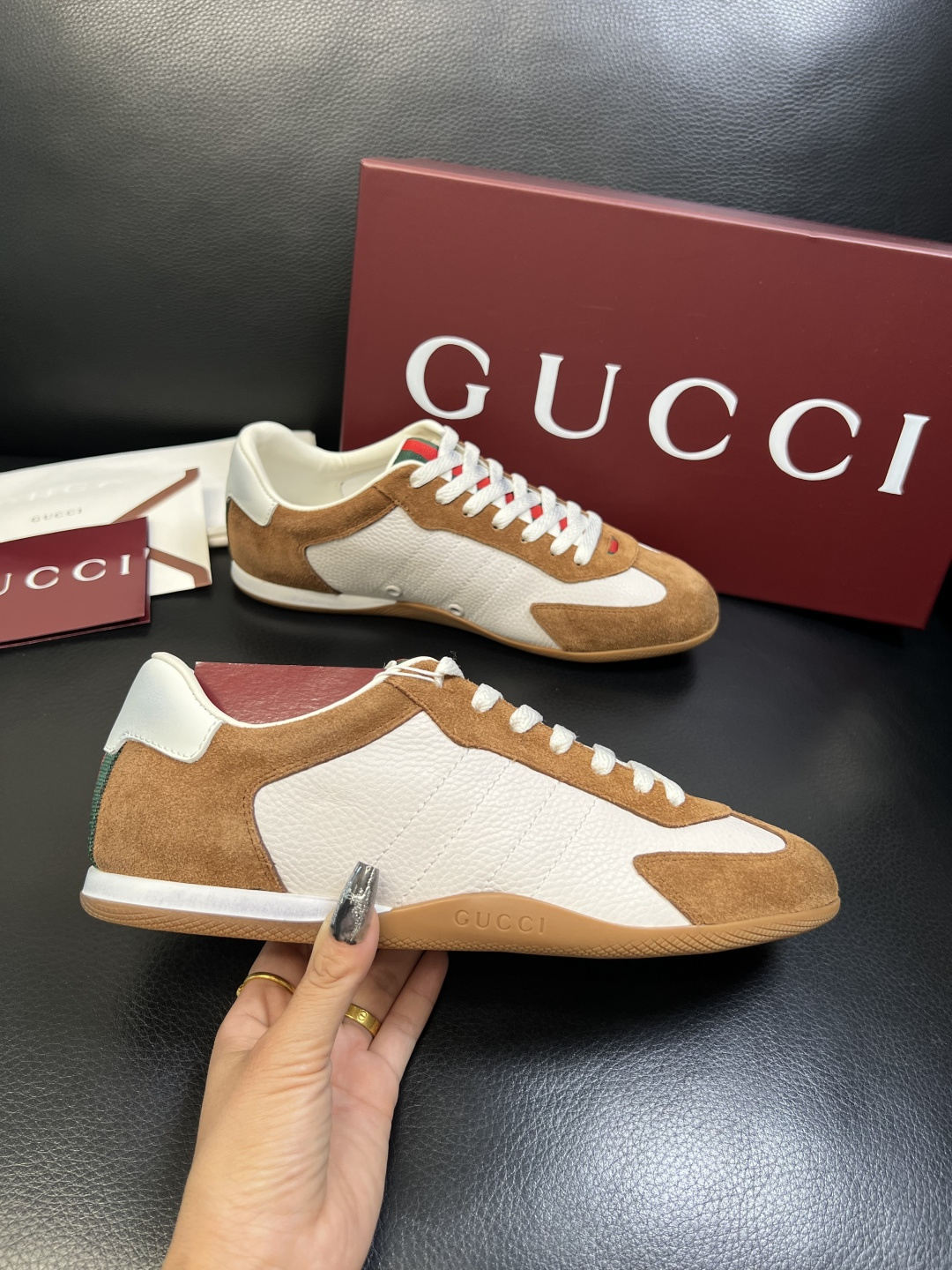 Gucci 高品质 顶级工艺品 古奇 专柜新款原厂配置，意大利进口牛皮面料，进口牛皮内里垫，透气舒适，鞋