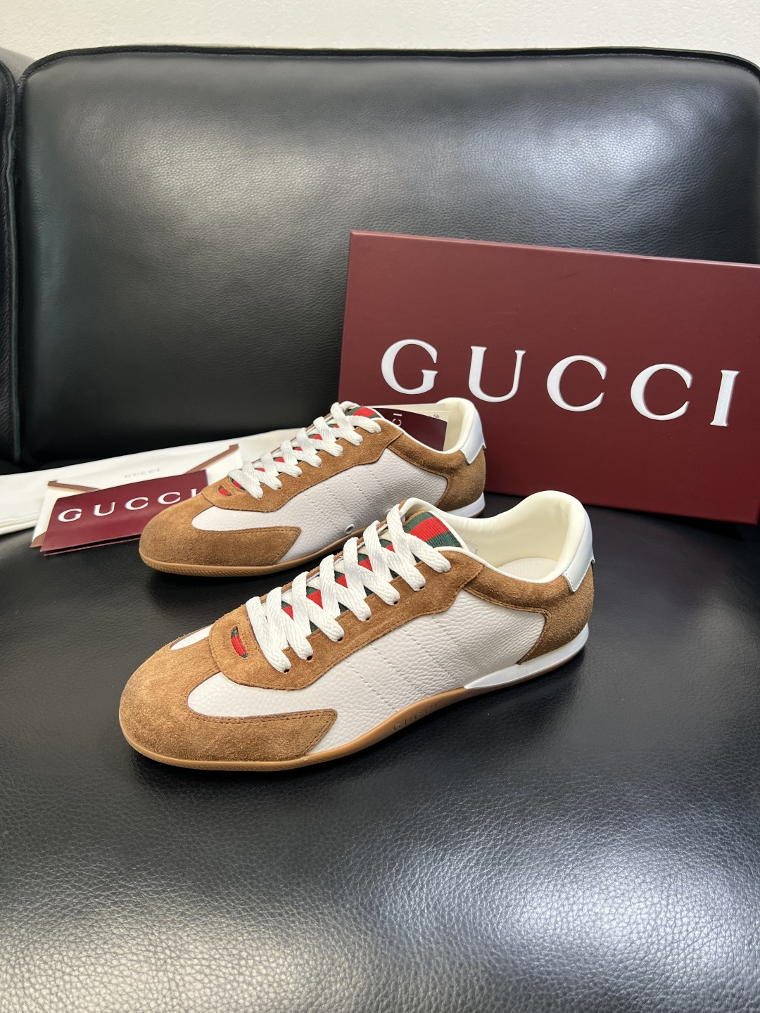 Gucci 高品质 顶级工艺品 古奇 专柜新款原厂配置，意大利进口牛皮面料，进口牛皮内里垫，透气舒适，鞋