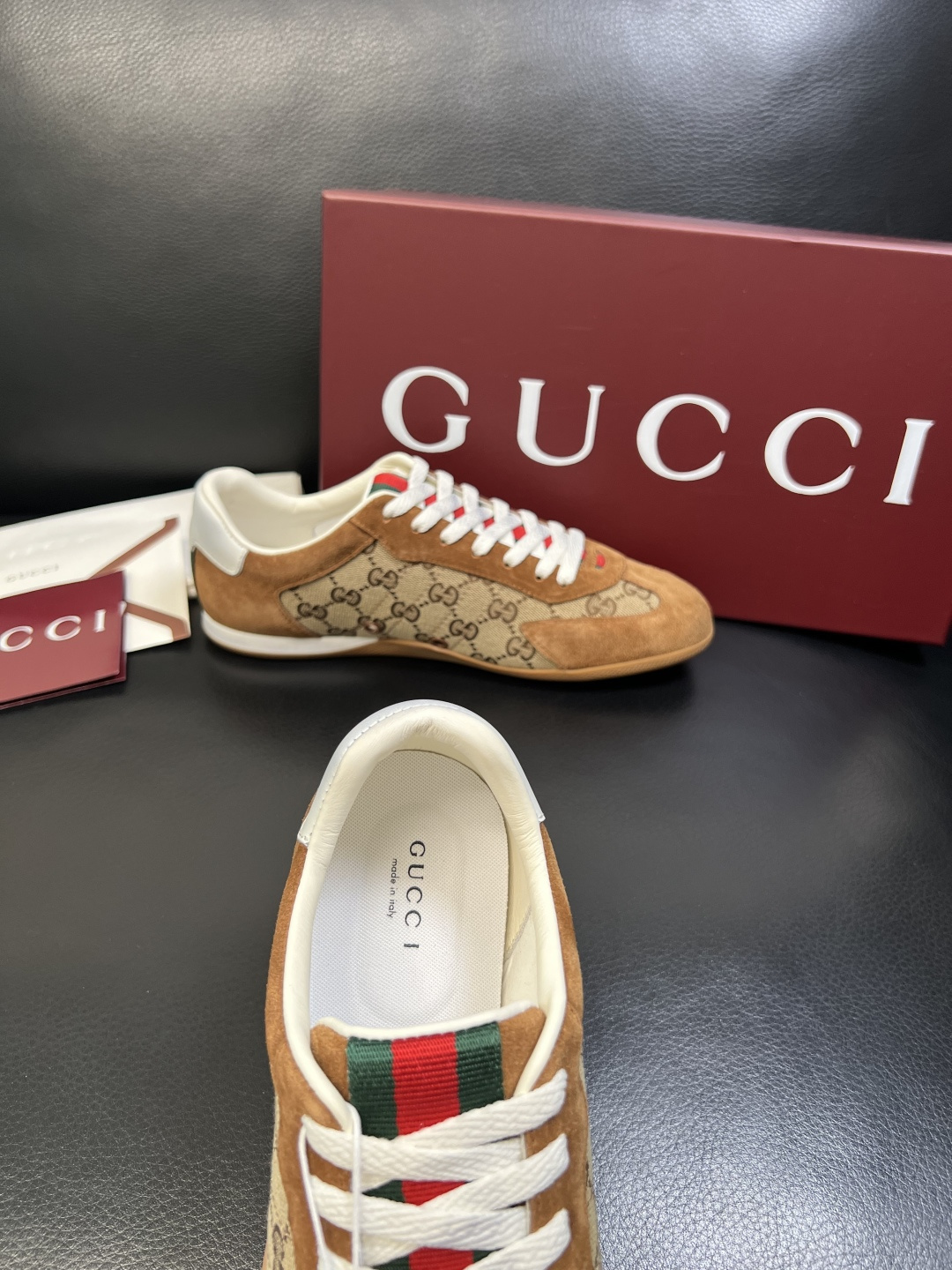 Gucci 高品质 顶级工艺品 古奇 专柜新款原厂配置，意大利进口牛皮面料，进口牛皮内里垫，透气舒适，鞋
