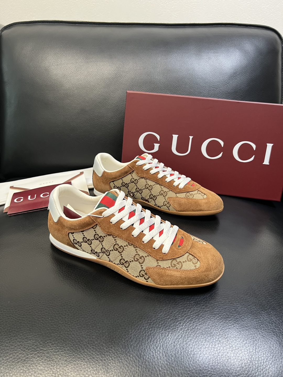 Gucci 高品质 顶级工艺品 古奇 专柜新款原厂配置，意大利进口牛皮面料，进口牛皮内里垫，透气舒适，鞋
