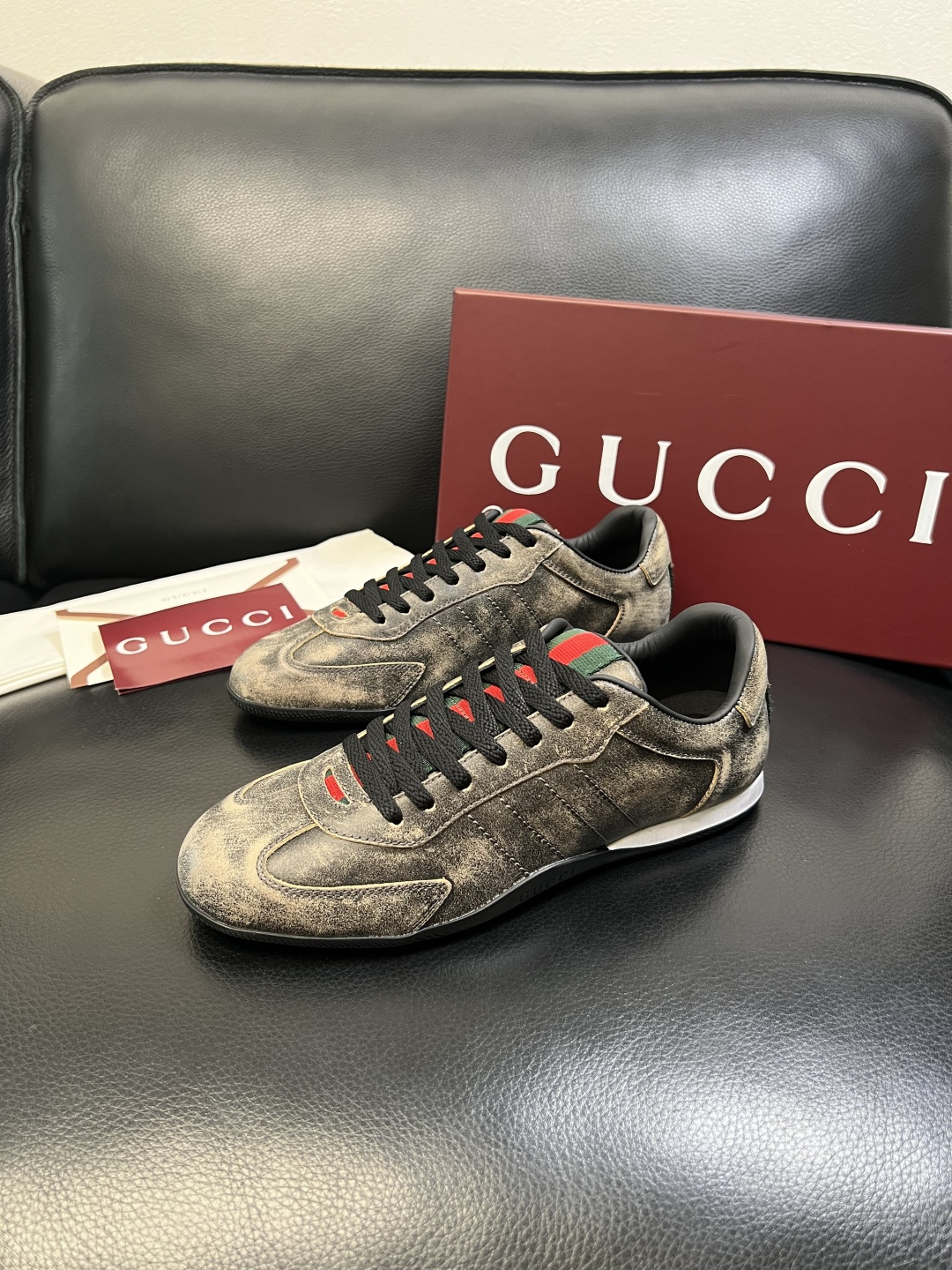 Gucci 高品质 顶级工艺品 古奇 专柜新款原厂配置，意大利进口牛皮面料，进口牛皮内里垫，透气舒适，鞋