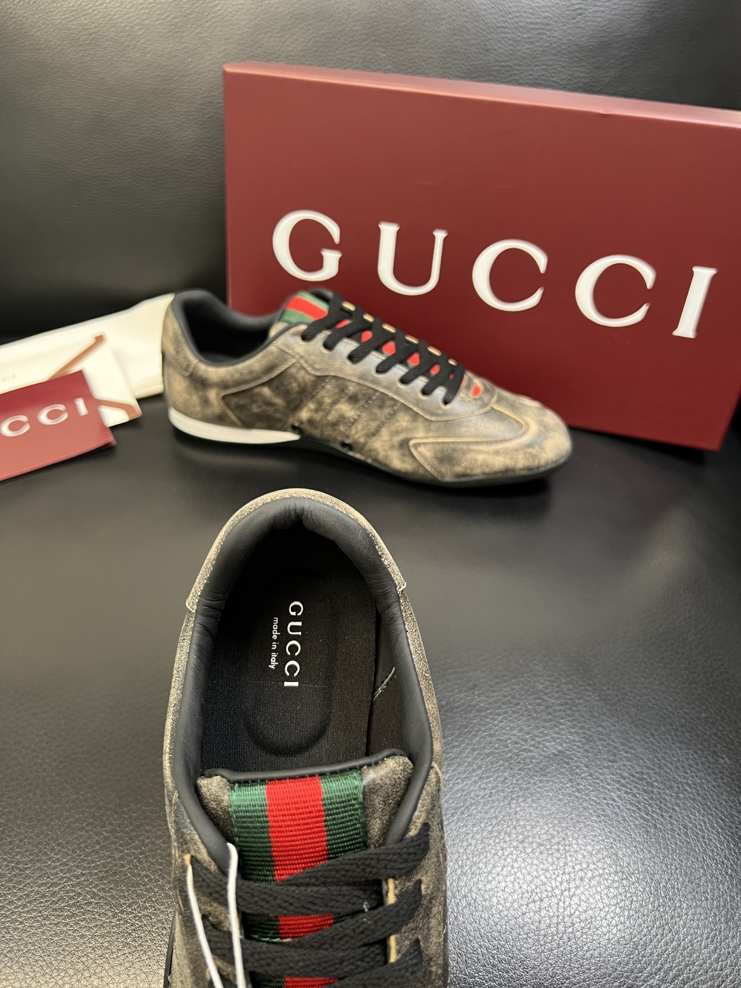 Gucci 高品质 顶级工艺品 古奇 专柜新款原厂配置，意大利进口牛皮面料，进口牛皮内里垫，透气舒适，鞋