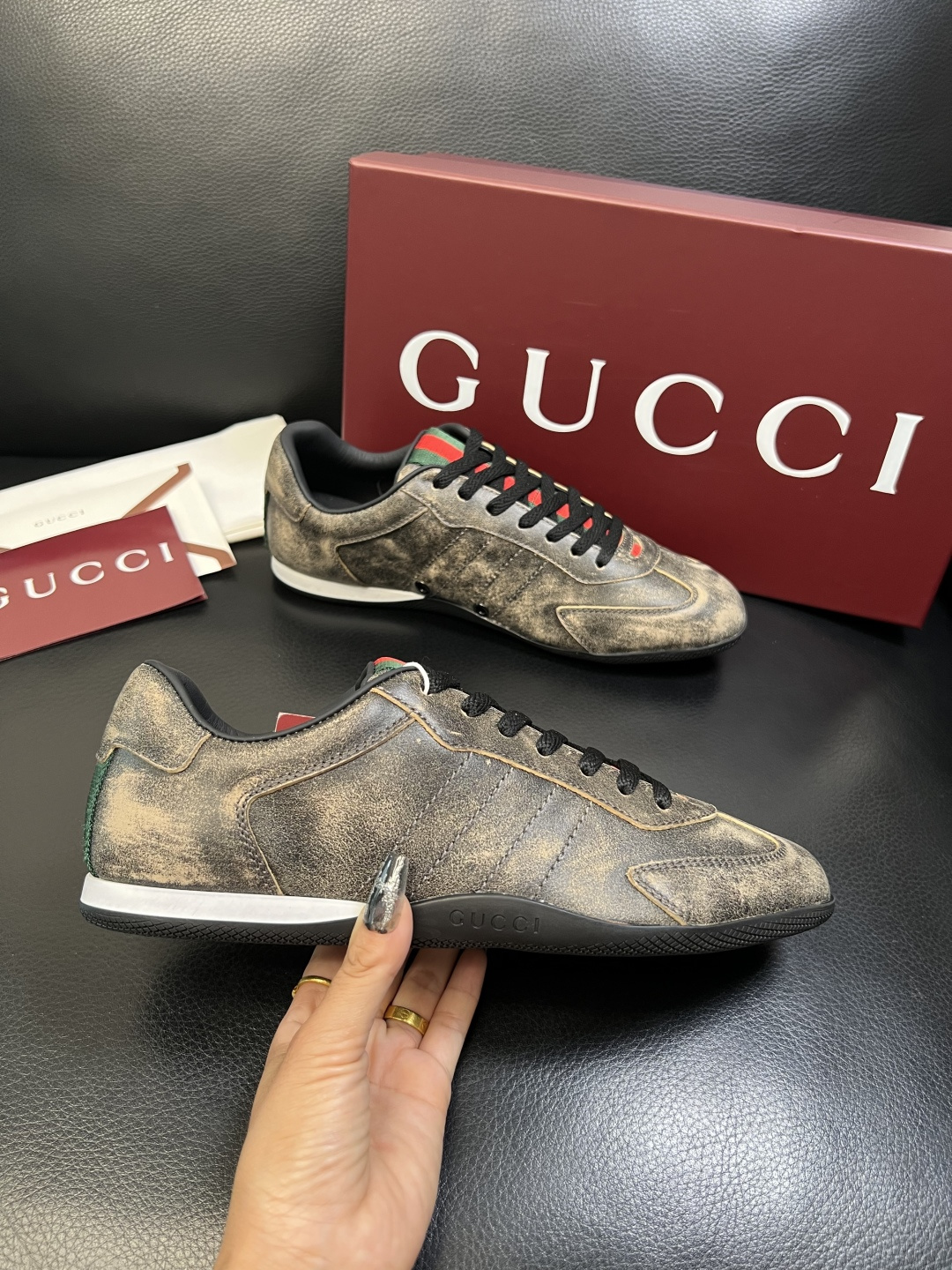 Gucci 高品质 顶级工艺品 古奇 专柜新款原厂配置，意大利进口牛皮面料，进口牛皮内里垫，透气舒适，鞋