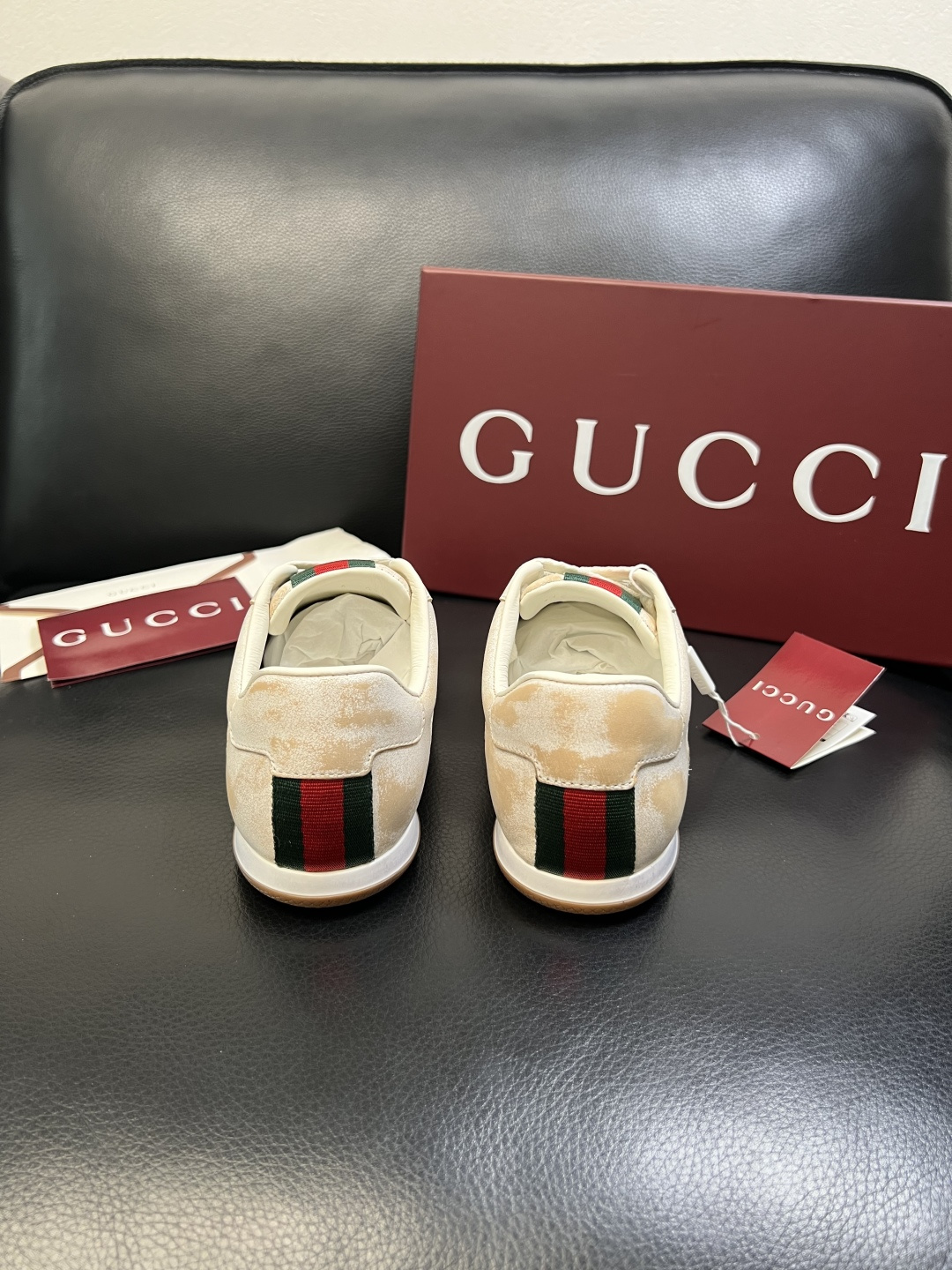 Gucci 高品质 顶级工艺品 古奇 专柜新款原厂配置，意大利进口牛皮面料，进口牛皮内里垫，透气舒适，鞋