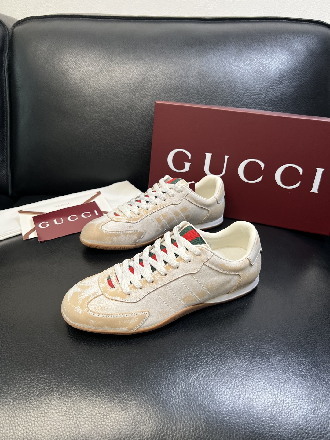 Gucci 高品质 顶级工艺品 古奇 专柜新款原厂配置，意大利进口牛皮面料，进口牛皮内里垫，透气舒适，鞋