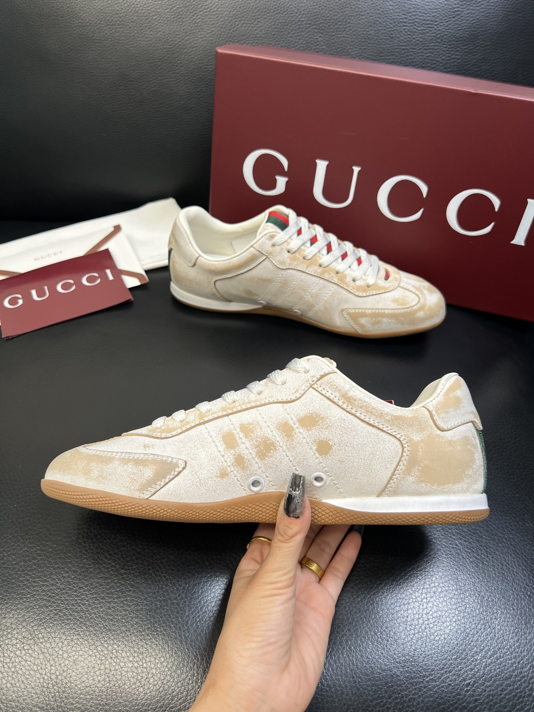 Gucci 高品质 顶级工艺品 古奇 专柜新款原厂配置，意大利进口牛皮面料，进口牛皮内里垫，透气舒适，鞋