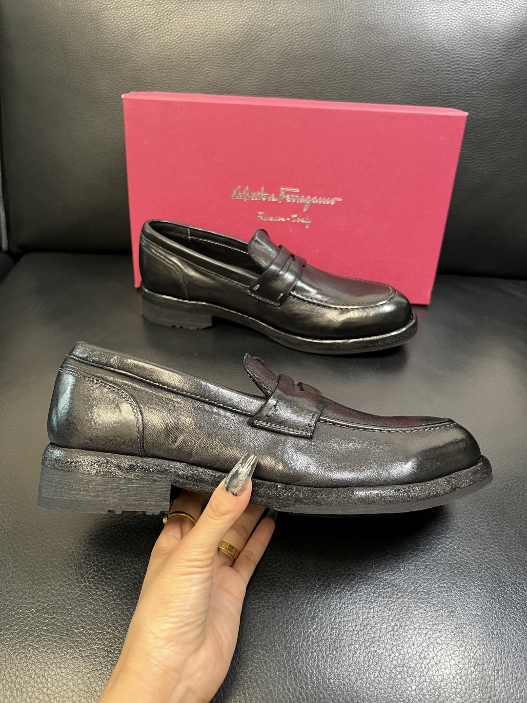 Ferragamo 高品质 顶级工艺品 菲拉格慕 专柜同步发售原厂配置，意大利进口原版牛皮，进口水染牛里