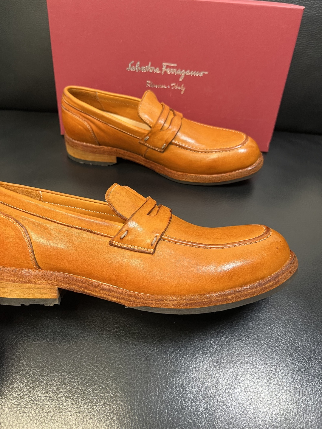 Ferragamo 高品质 顶级工艺品 菲拉格慕 专柜同步发售原厂配置，意大利进口原版牛皮，进口水染牛里