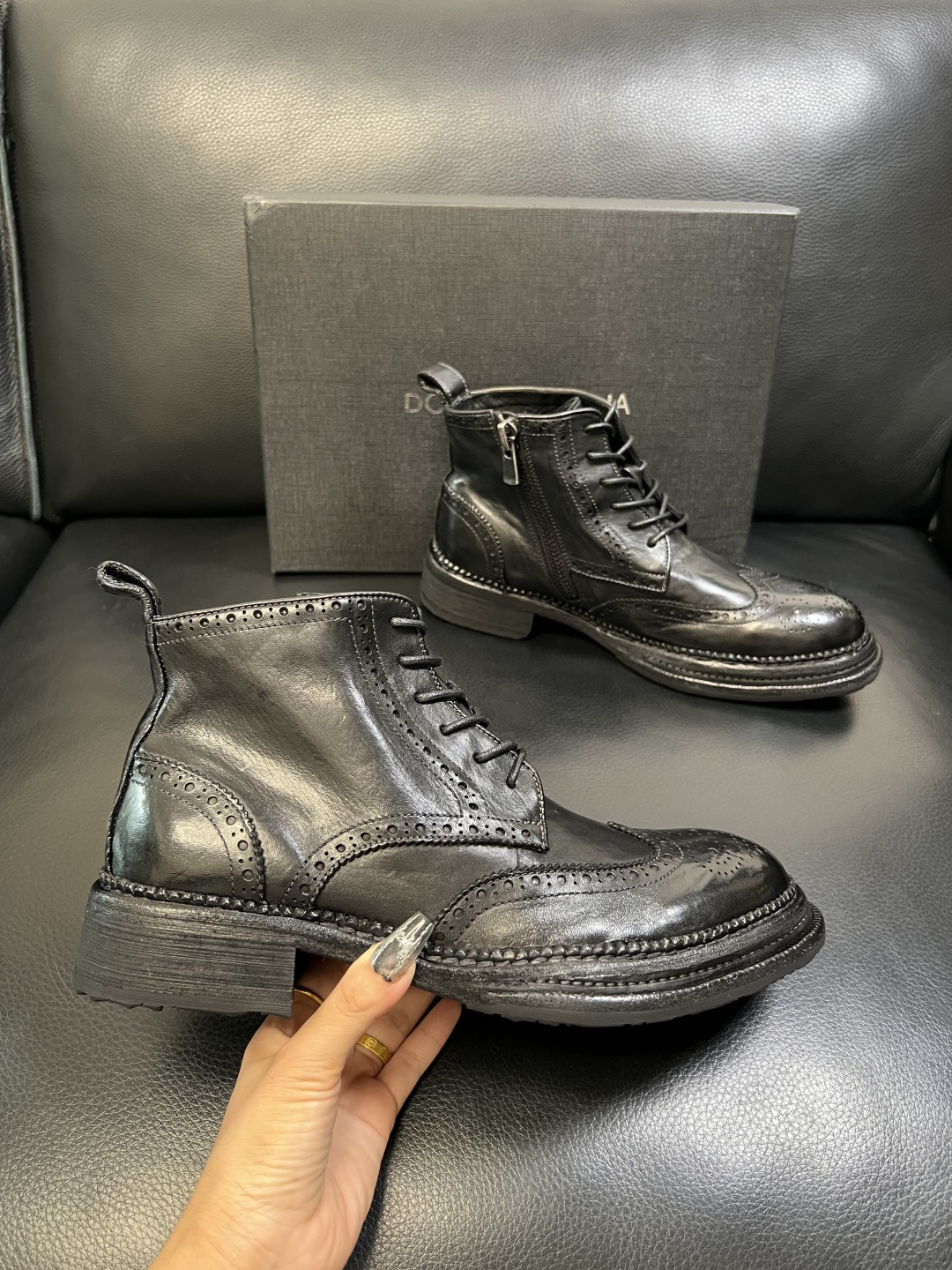 Dolce & Gabbana 高品质 顶级工艺品 杜嘉班纳 爆款专柜新品同步，高帮靴子鞋面意大利进口水