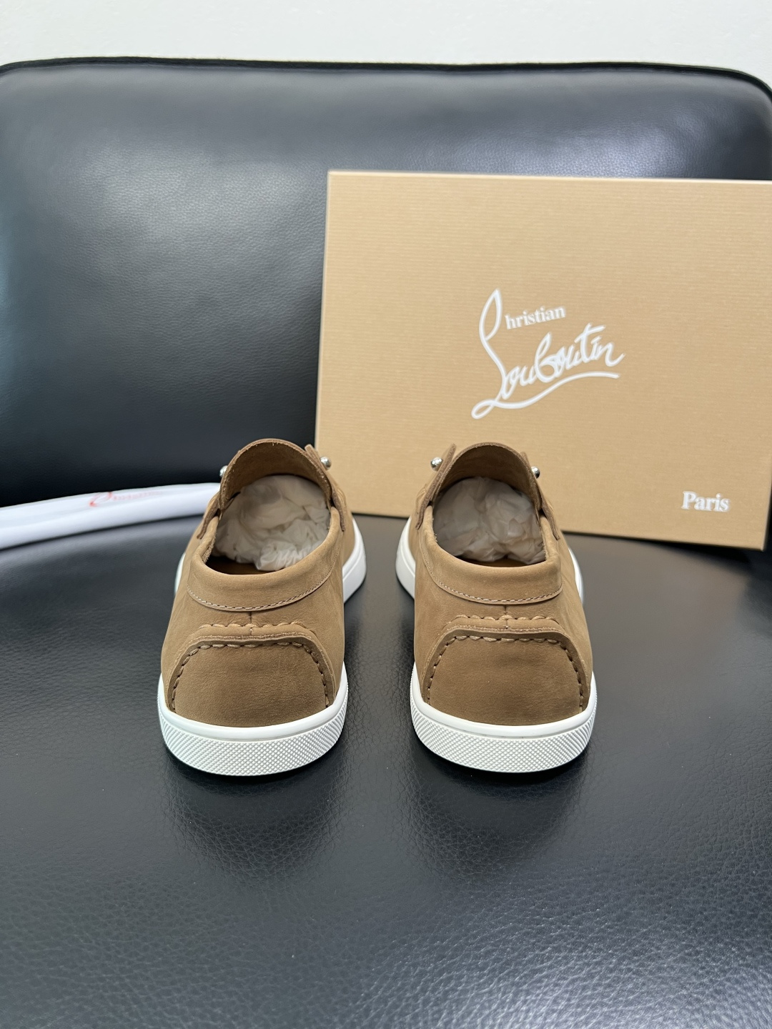 christian louboutin 高品质 顶级工艺品 CL红底 专柜同步原厂配置，意大利进口牛皮面