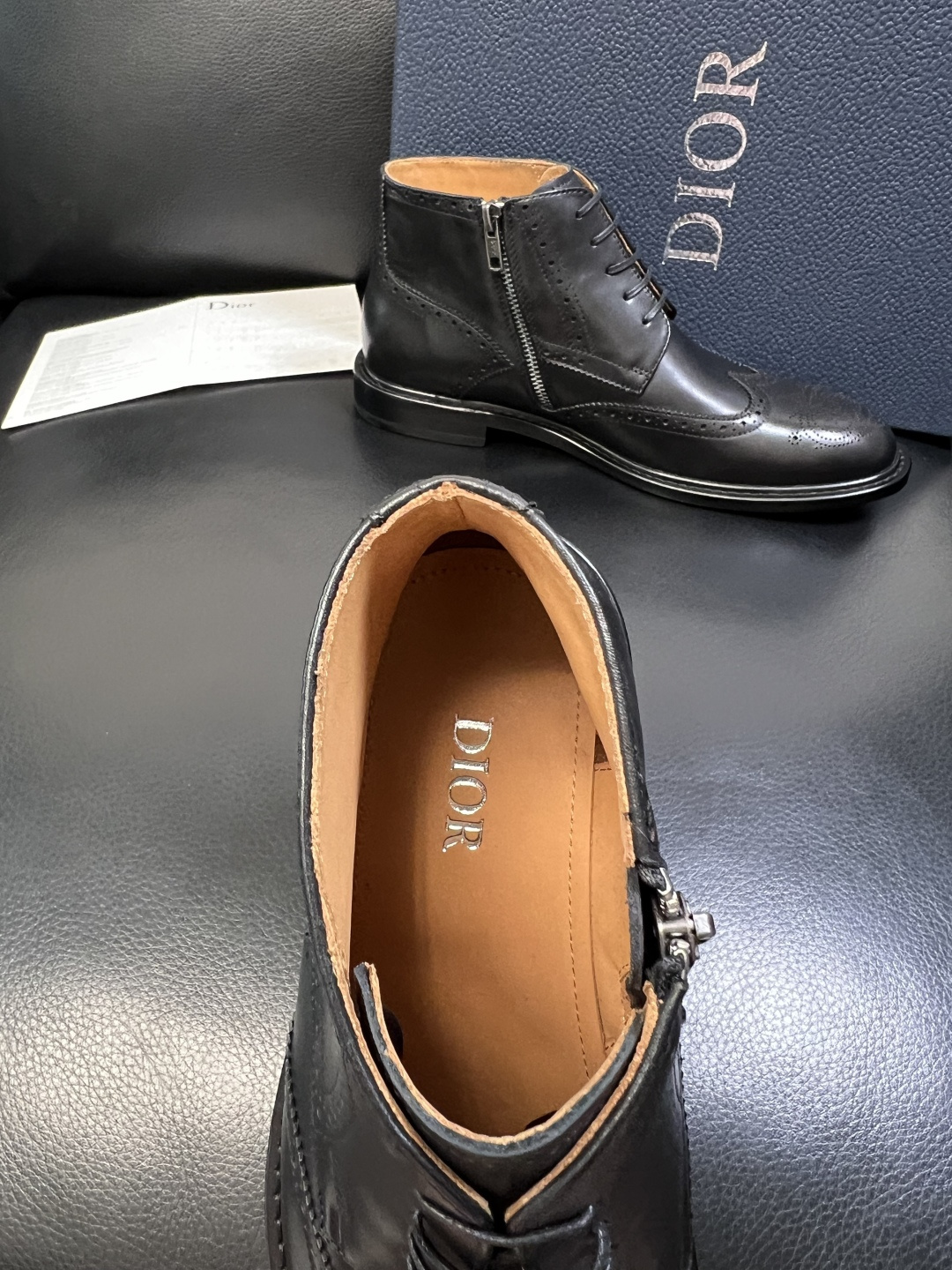 Dior 顶级工艺品 迪奥 靴子高帮专柜同步 原厂配置，意大利进口原版牛皮面料，透气舒适进口水染牛里垫，