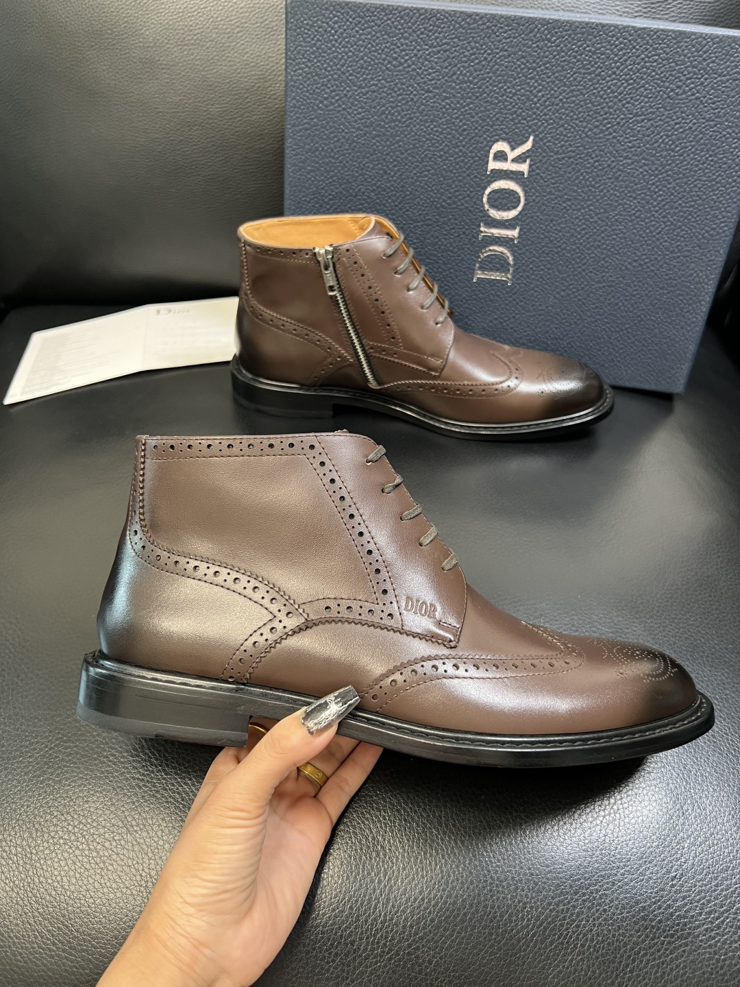 Dior 顶级工艺品 迪奥 靴子高帮专柜同步 原厂配置，意大利进口原版牛皮面料，透气舒适进口水染牛里垫，