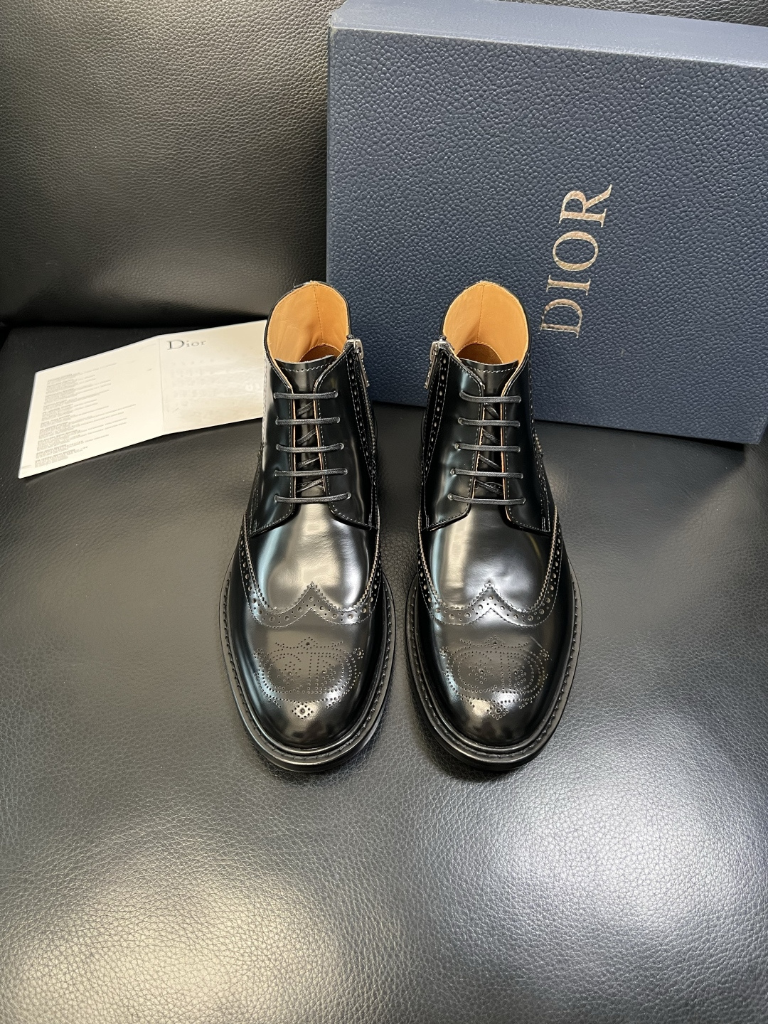 Dior 顶级工艺品 迪奥 靴子高帮专柜同步 原厂配置，意大利进口原版牛皮面料，透气舒适进口水染牛里垫，