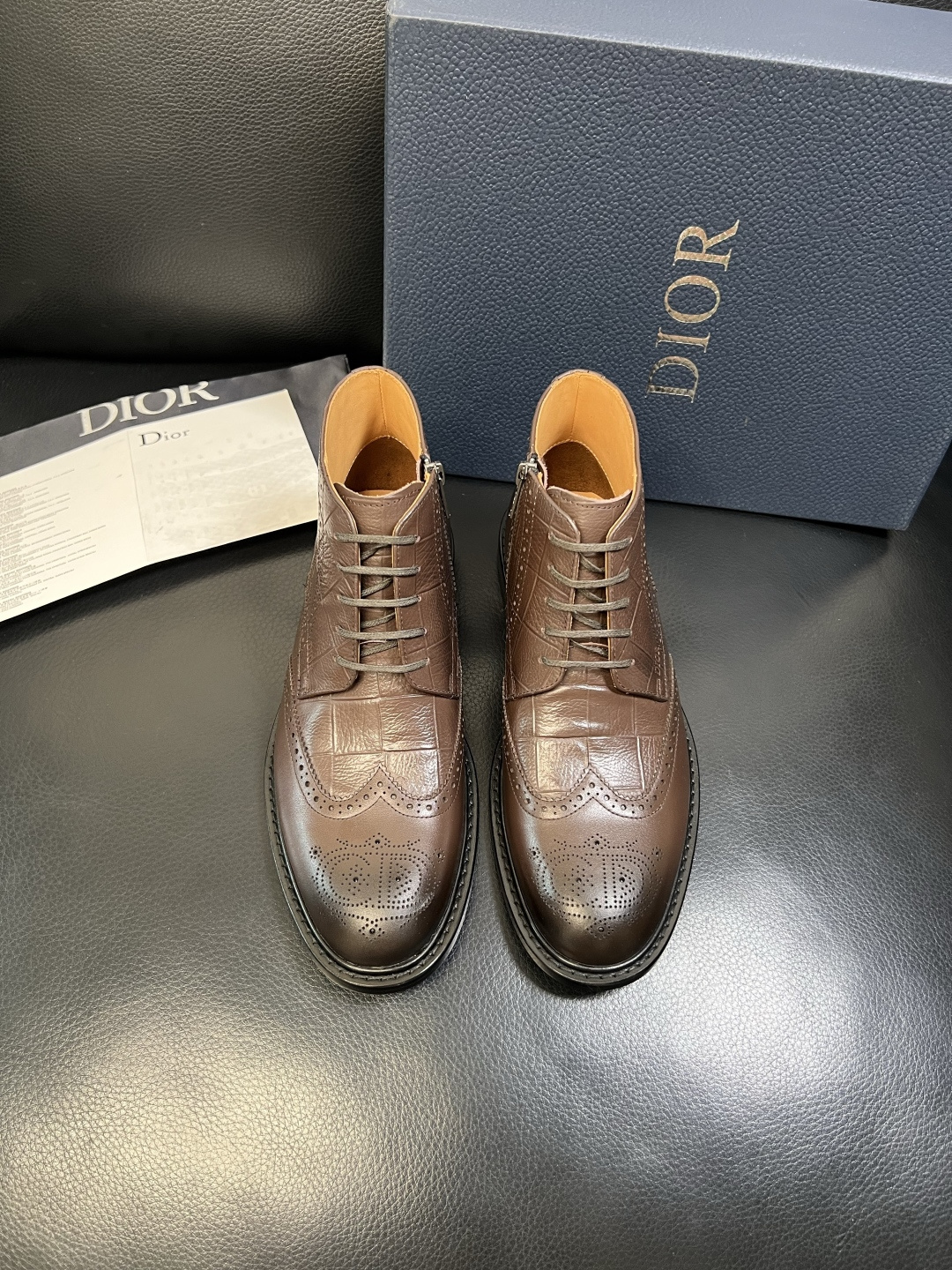 Dior 顶级工艺品 迪奥 靴子高帮专柜同步 原厂配置，意大利进口原版牛皮面料，透气舒适进口水染牛里垫，