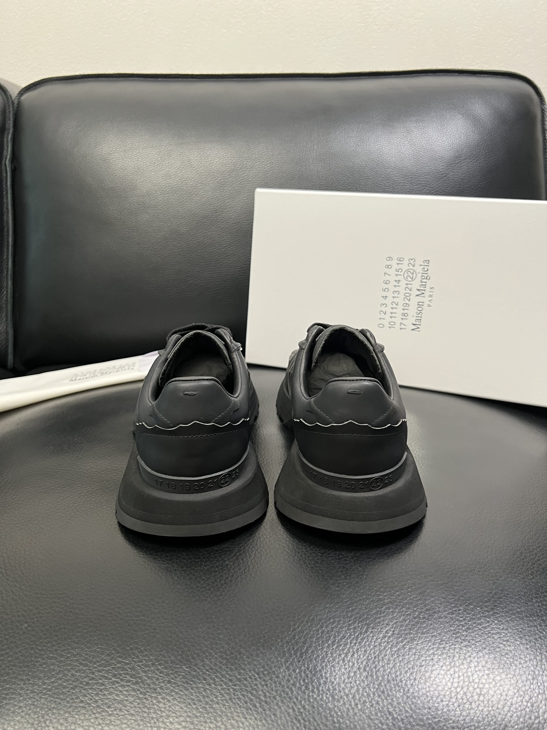 Maison Margiela 高品质 顶级工艺品 梅森马吉拉 专柜同原厂配置 ，鞋面意大利进口牛皮面料