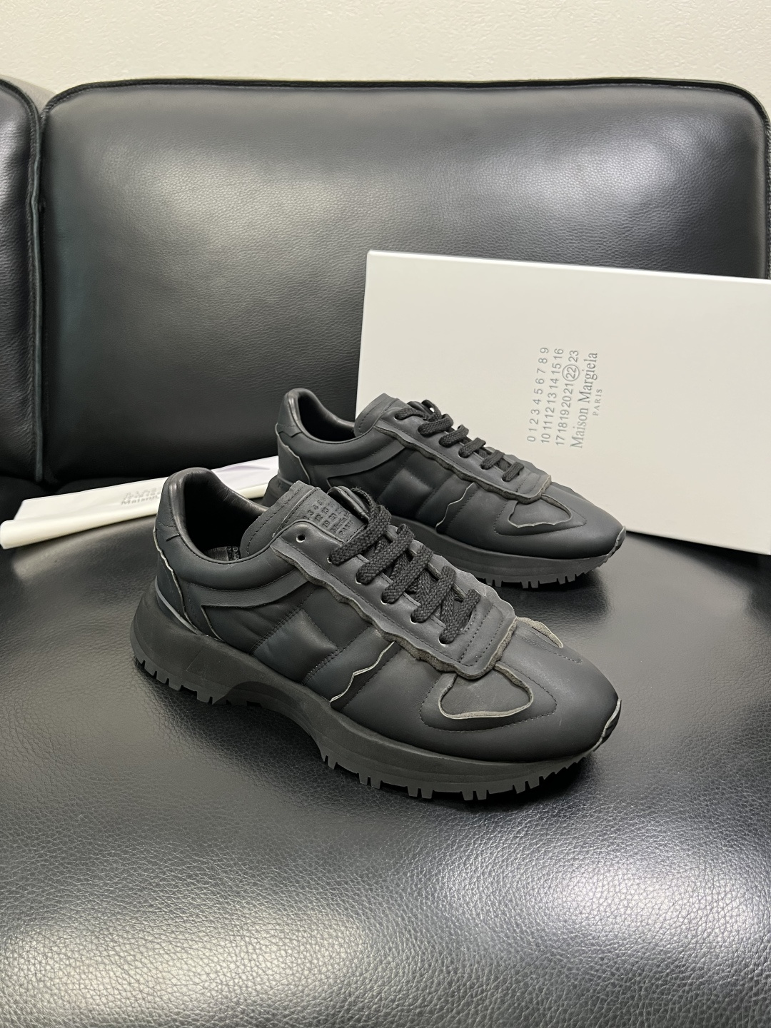 Maison Margiela 高品质 顶级工艺品 梅森马吉拉 专柜同原厂配置 ，鞋面意大利进口牛皮面料