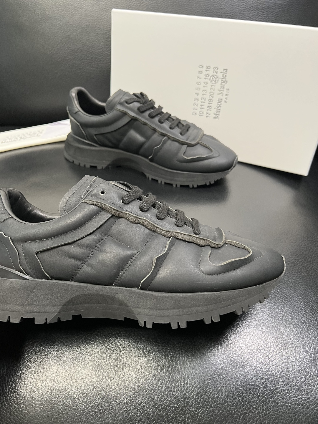 Maison Margiela 高品质 顶级工艺品 梅森马吉拉 专柜同原厂配置 ，鞋面意大利进口牛皮面料