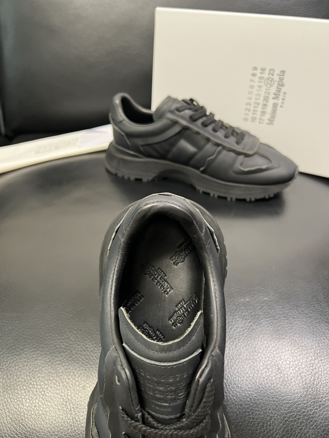 Maison Margiela 高品质 顶级工艺品 梅森马吉拉 专柜同原厂配置 ，鞋面意大利进口牛皮面料