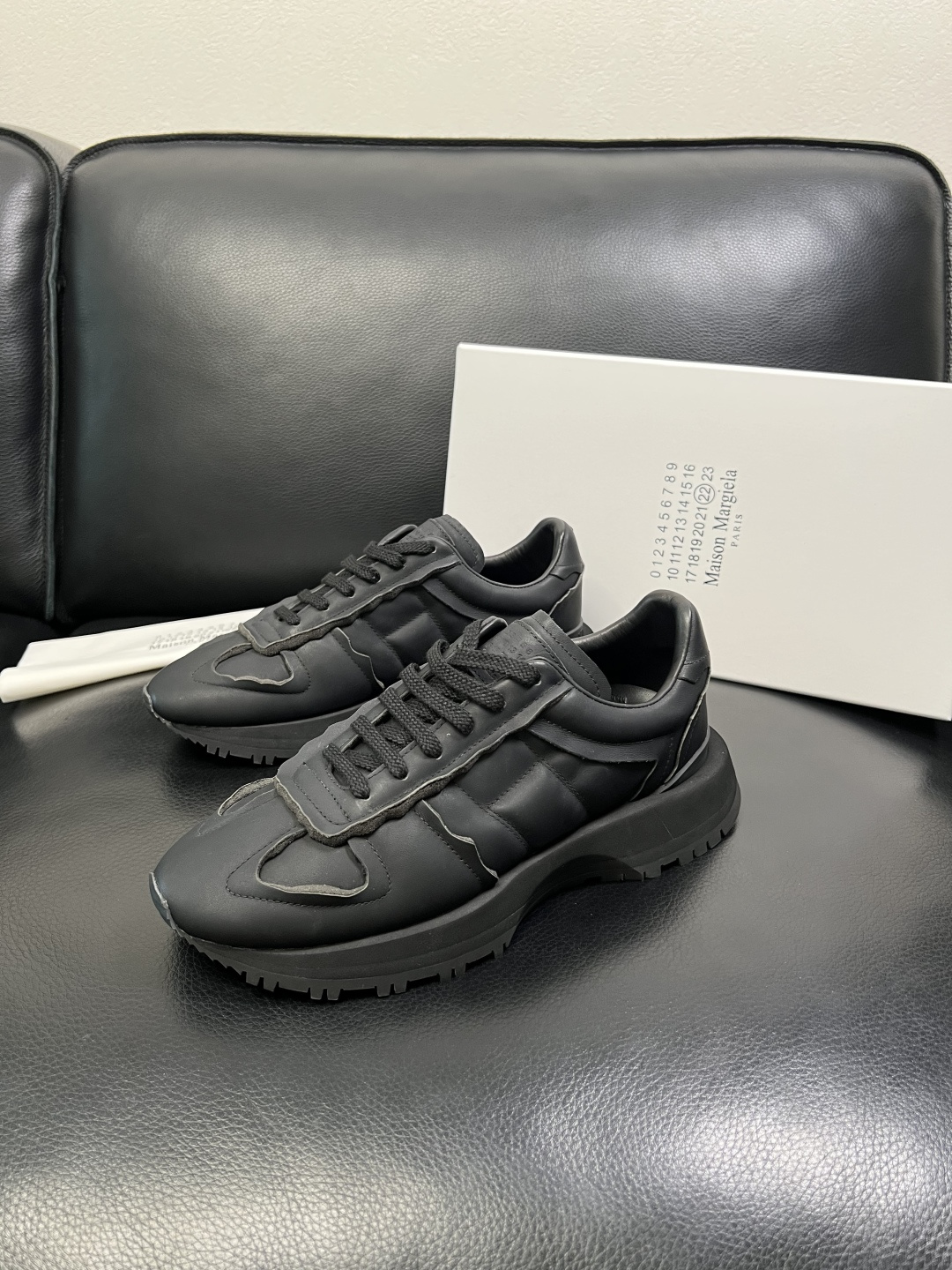 Maison Margiela 高品质 顶级工艺品 梅森马吉拉 专柜同原厂配置 ，鞋面意大利进口牛皮面料