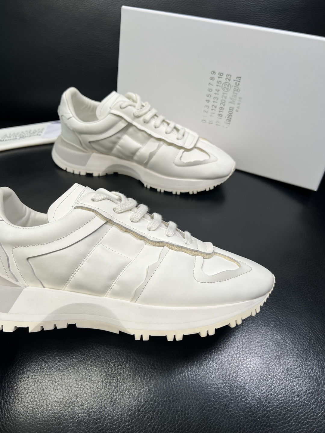 Maison Margiela 高品质 顶级工艺品 梅森马吉拉 专柜同原厂配置 ，鞋面意大利进口牛皮面料