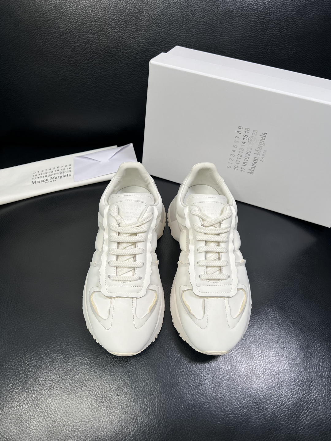 Maison Margiela 高品质 顶级工艺品 梅森马吉拉 专柜同原厂配置 ，鞋面意大利进口牛皮面料