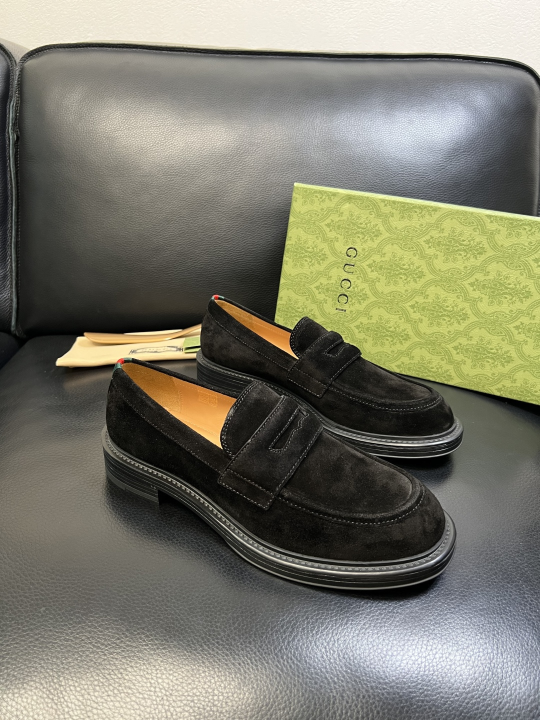 Gucci 高品质 顶级工艺品 古奇 专柜新款原厂配置，意大利进口牛皮面料，进口牛皮内里垫，透气舒适，鞋