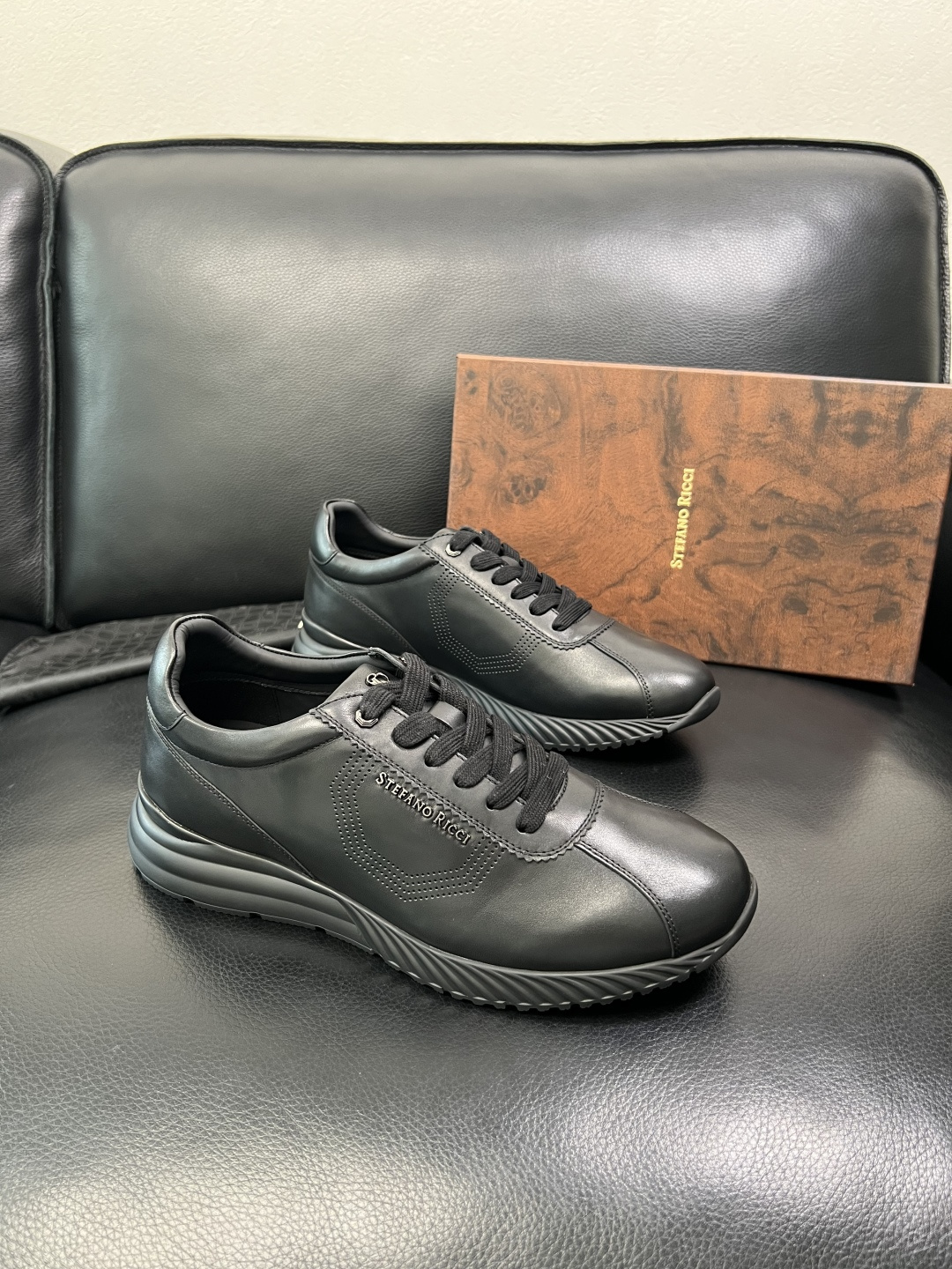 StefanoRicci 高品质 顶级工艺品 史蒂芬 劳尼治 专柜新品同步，鞋面意大利进口牛皮面料，进口