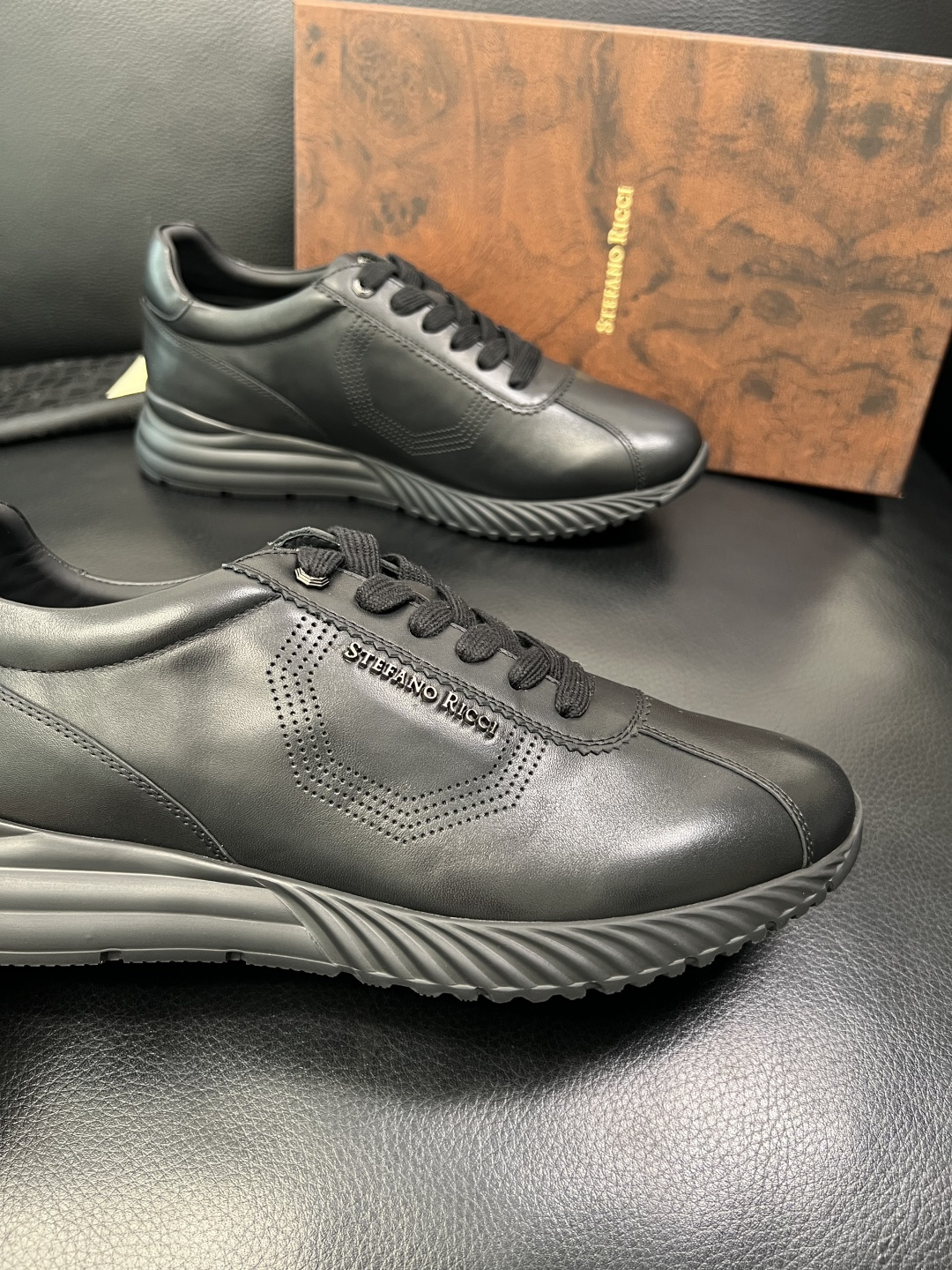 StefanoRicci 高品质 顶级工艺品 史蒂芬 劳尼治 专柜新品同步，鞋面意大利进口牛皮面料，进口