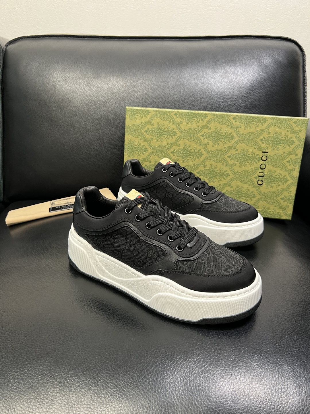 Gucci 高品质 顶级工艺品 古奇 专柜新款原厂配置，意大利进口牛皮拼布面料，进口牛皮内里垫，透气舒适