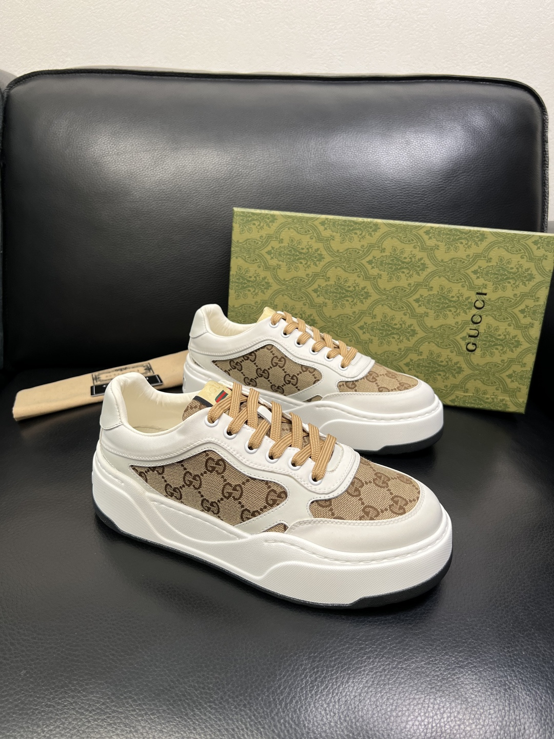 Gucci 高品质 顶级工艺品 古奇 专柜新款原厂配置，意大利进口牛皮拼布面料，进口牛皮内里垫，透气舒适