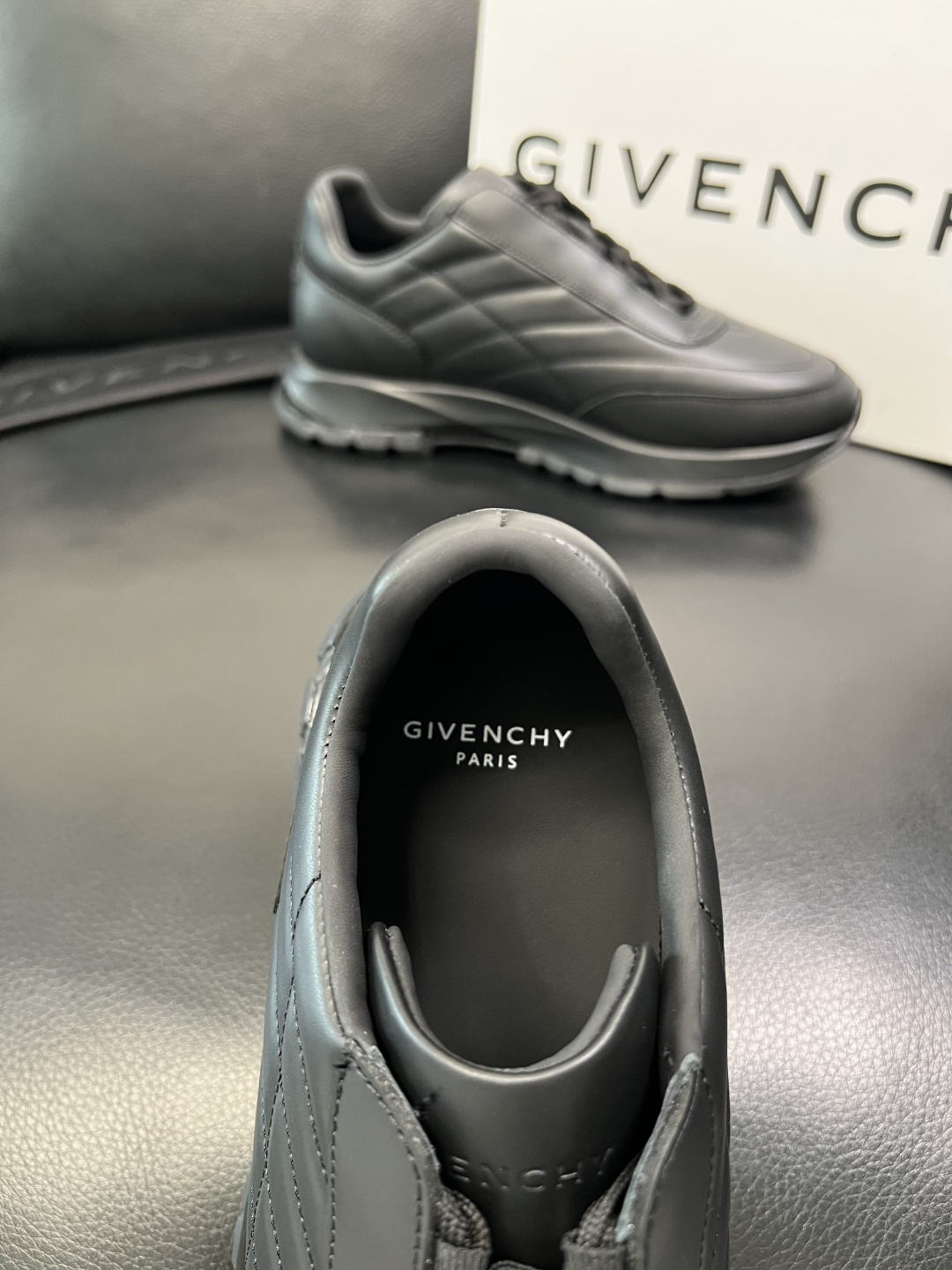 ⚠️只换码不退⚠️ Givenchy 高品质 纪梵希 顶级工艺品 专柜新品同步，鞋面意大利进口牛皮拼布面