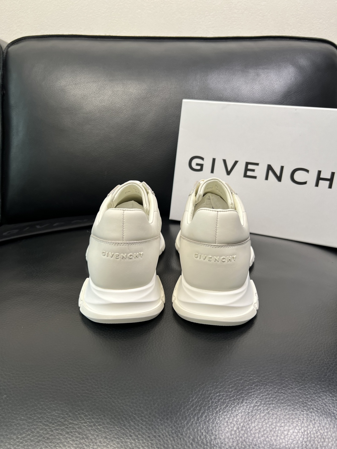 ⚠️只换码不退⚠️ Givenchy 高品质 纪梵希 顶级工艺品 专柜新品同步，鞋面意大利进口牛皮拼布面