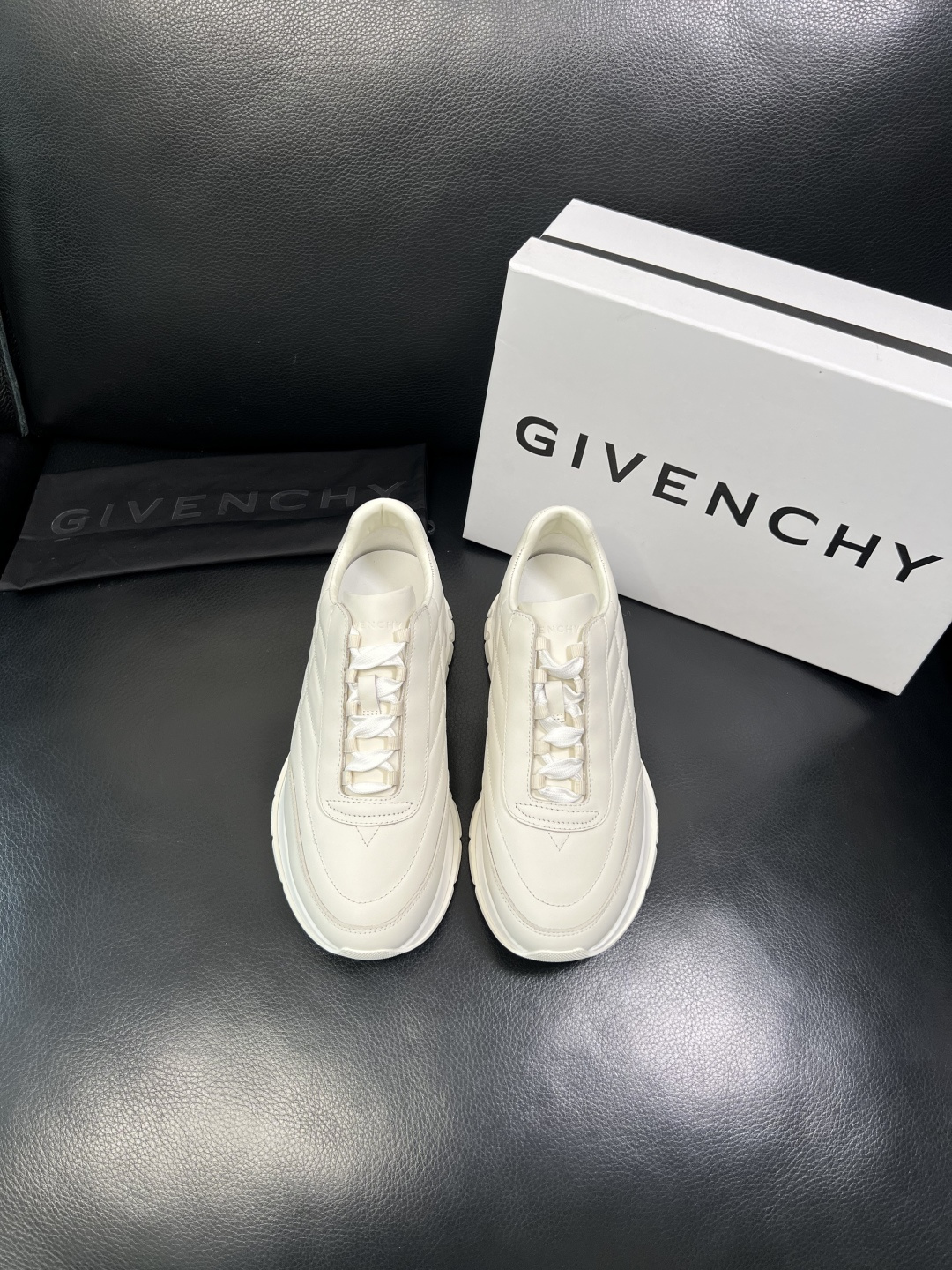 ⚠️只换码不退⚠️ Givenchy 高品质 纪梵希 顶级工艺品 专柜新品同步，鞋面意大利进口牛皮拼布面