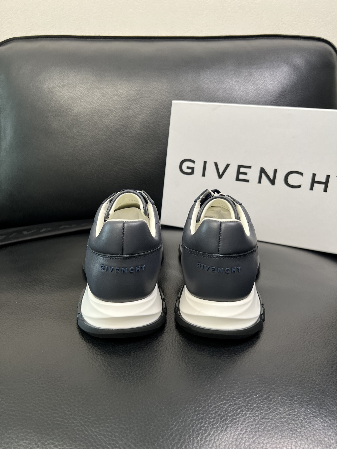 ⚠️只换码不退⚠️ Givenchy 高品质 纪梵希 顶级工艺品 专柜新品同步，鞋面意大利进口牛皮拼布面