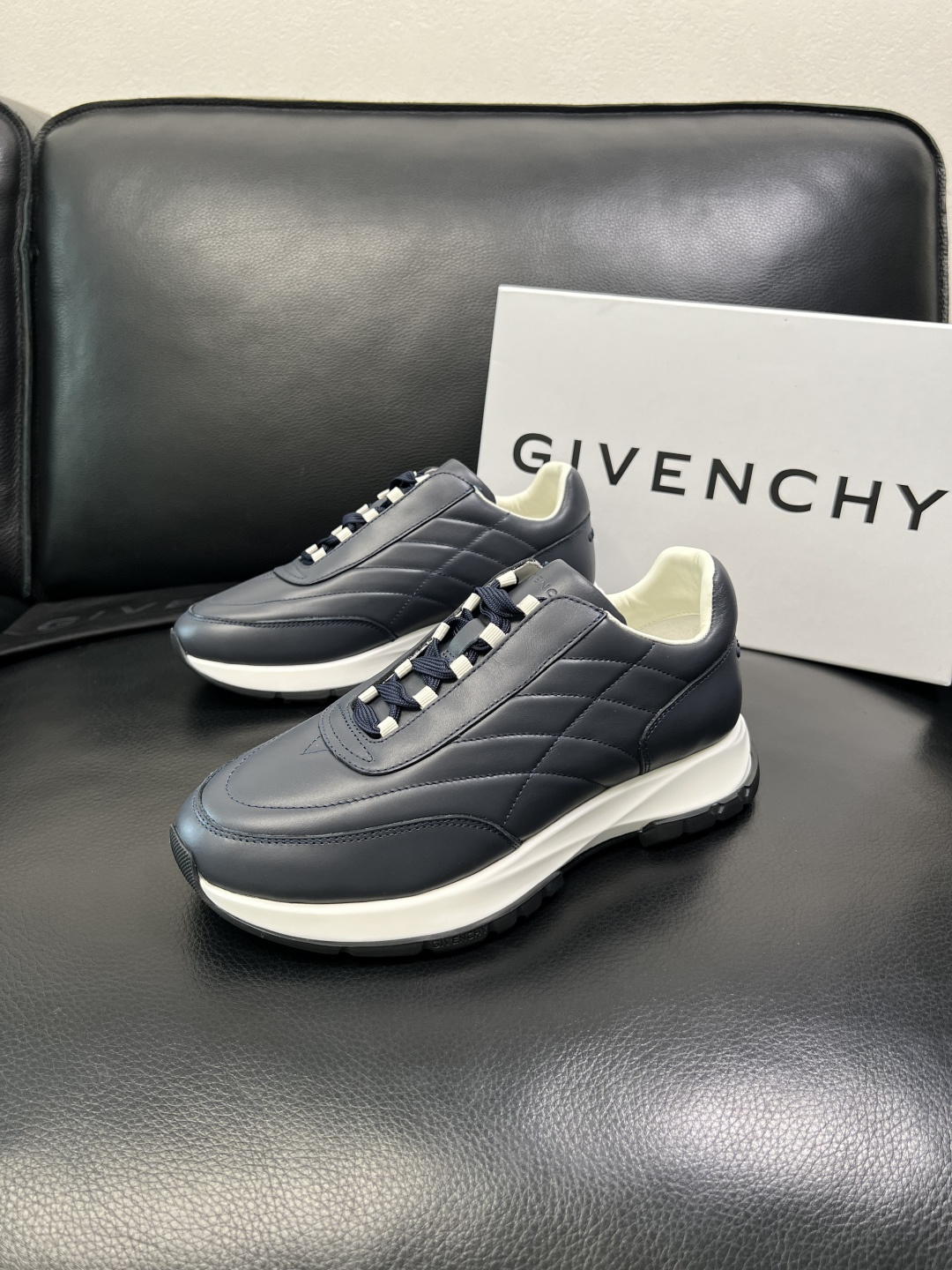 ⚠️只换码不退⚠️ Givenchy 高品质 纪梵希 顶级工艺品 专柜新品同步，鞋面意大利进口牛皮拼布面
