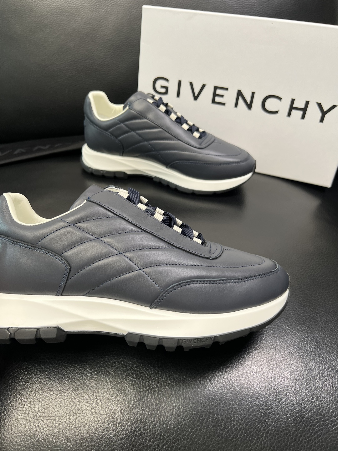 ⚠️只换码不退⚠️ Givenchy 高品质 纪梵希 顶级工艺品 专柜新品同步，鞋面意大利进口牛皮拼布面
