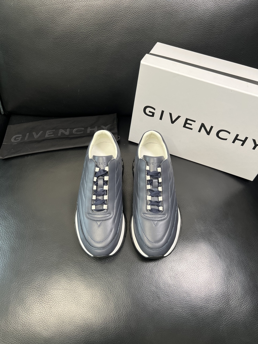 ⚠️只换码不退⚠️ Givenchy 高品质 纪梵希 顶级工艺品 专柜新品同步，鞋面意大利进口牛皮拼布面