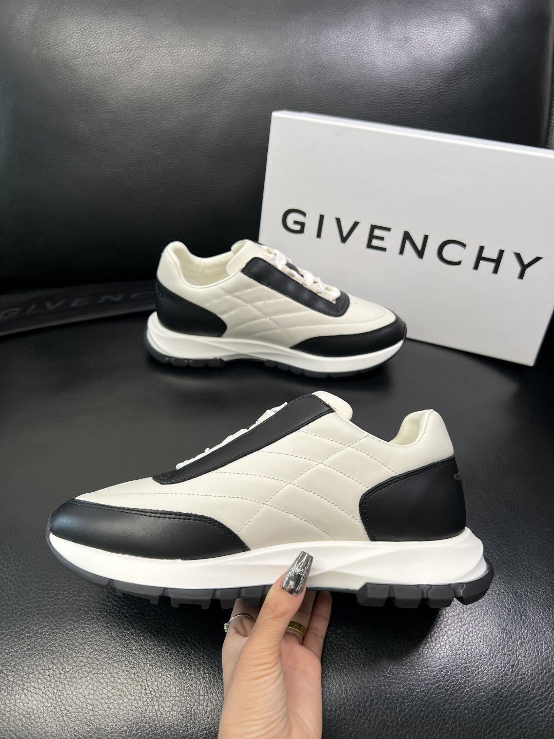 ⚠️只换码不退⚠️ Givenchy 高品质 纪梵希 顶级工艺品 专柜新品同步，鞋面意大利进口牛皮拼布面
