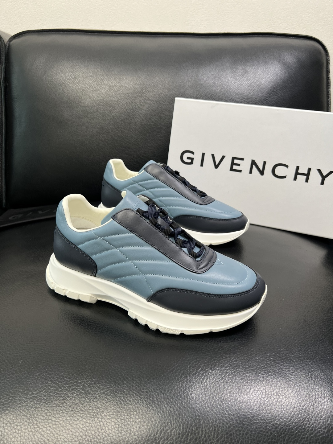 ⚠️只换码不退⚠️ Givenchy 高品质 纪梵希 顶级工艺品 专柜新品同步，鞋面意大利进口牛皮拼布面