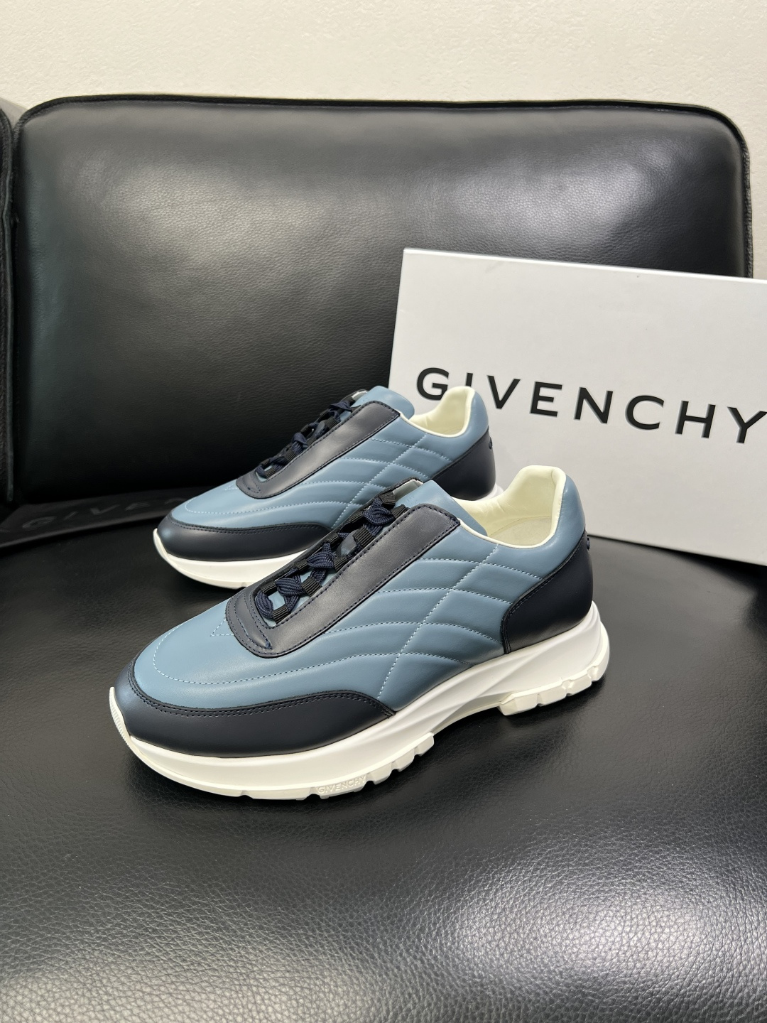 ⚠️只换码不退⚠️ Givenchy 高品质 纪梵希 顶级工艺品 专柜新品同步，鞋面意大利进口牛皮拼布面