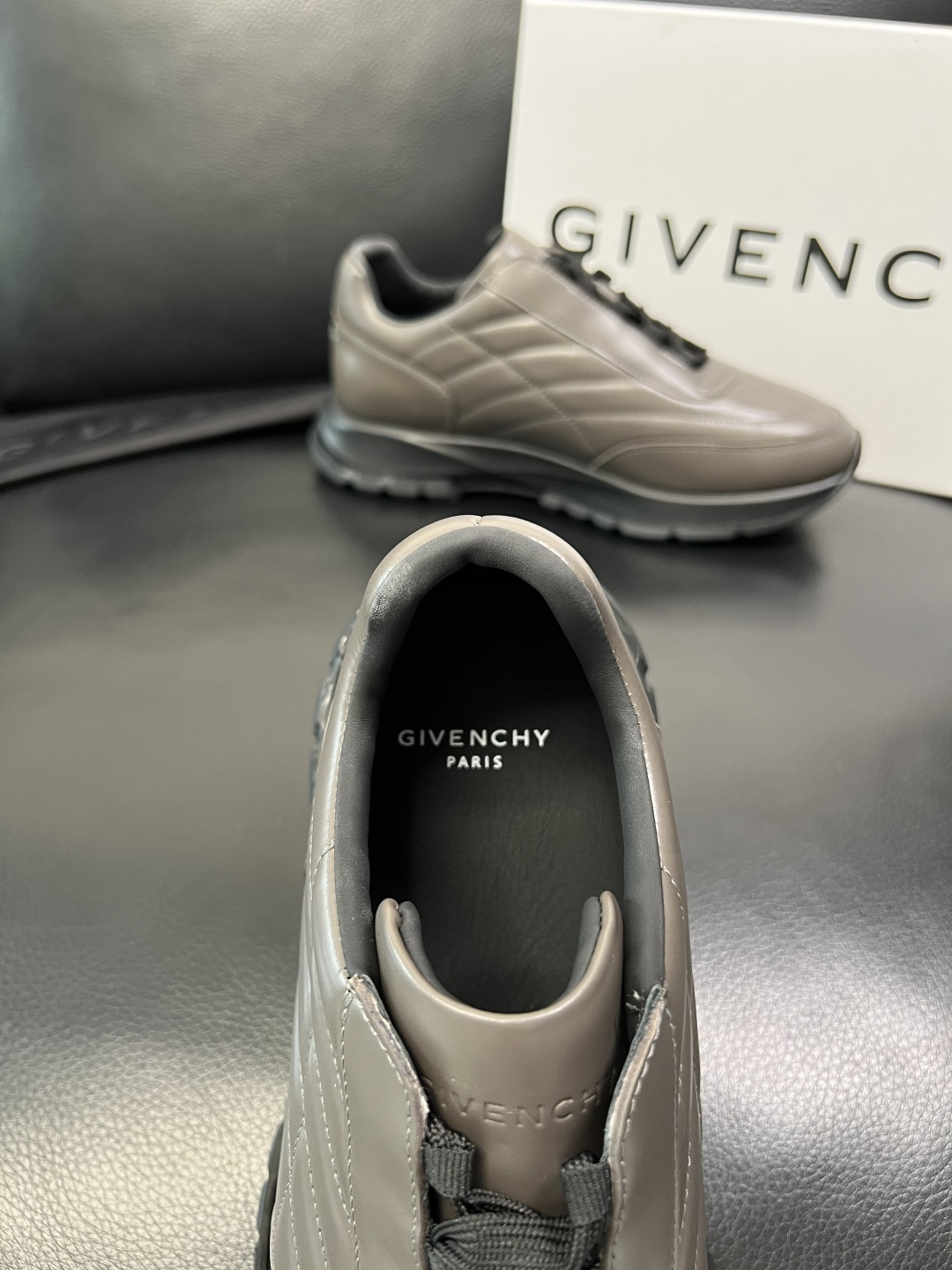 ⚠️只换码不退⚠️ Givenchy 高品质 纪梵希 顶级工艺品 专柜新品同步，鞋面意大利进口牛皮拼布面