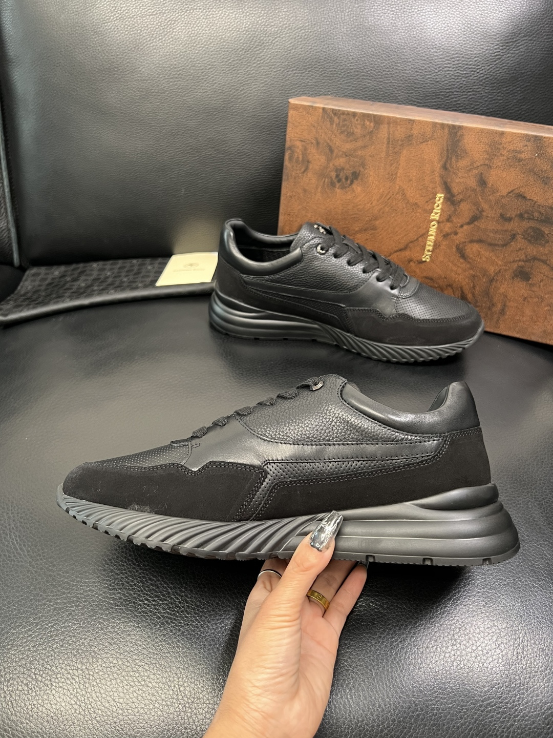 StefanoRicci 高品质 顶级工艺品 史蒂芬 劳尼治 专柜新品同步，鞋面意大利进口牛皮面料，进口