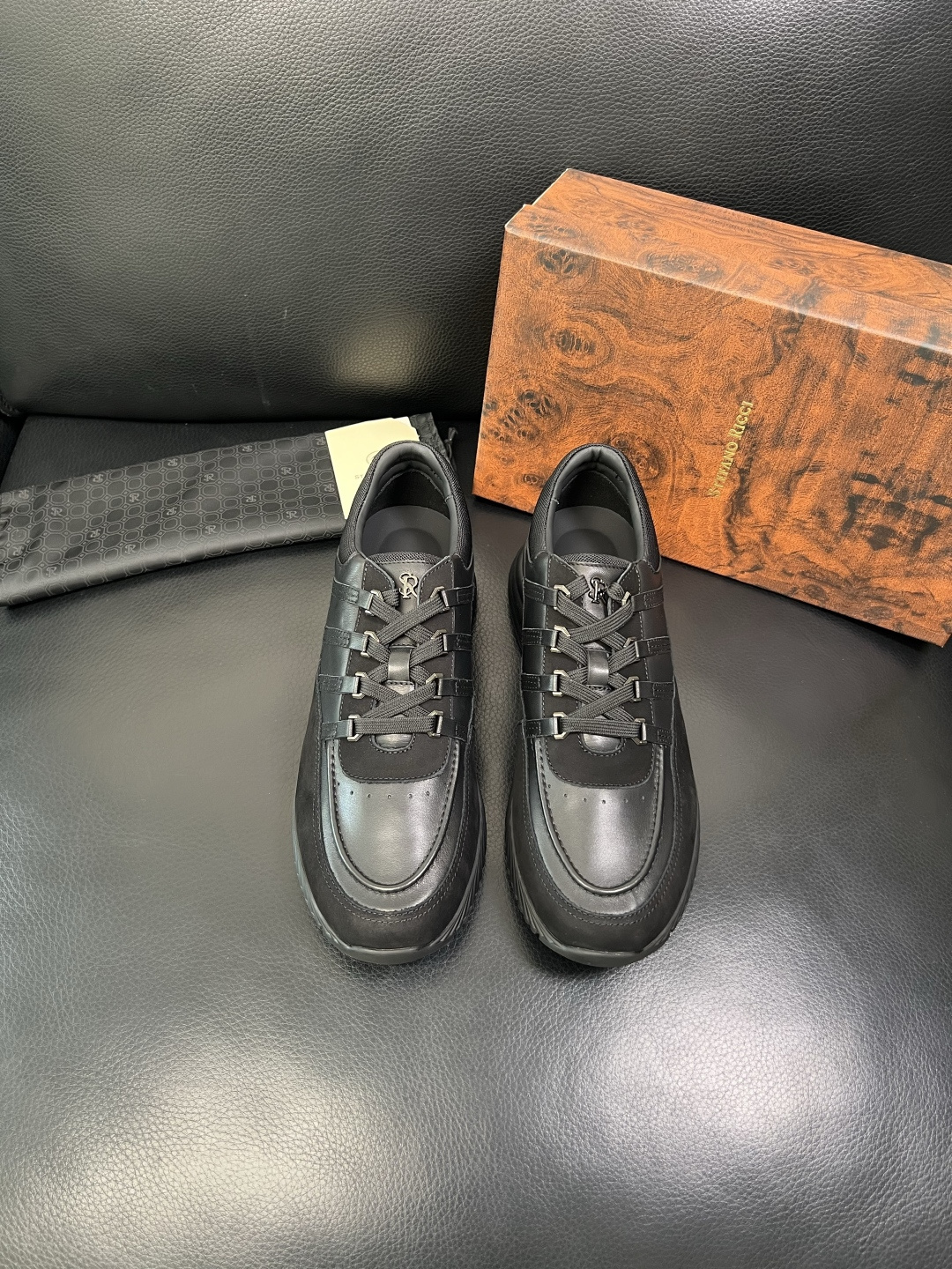 StefanoRicci 高品质 顶级工艺品 史蒂芬 劳尼治 专柜新品同步，鞋面意大利进口牛皮面料，进口