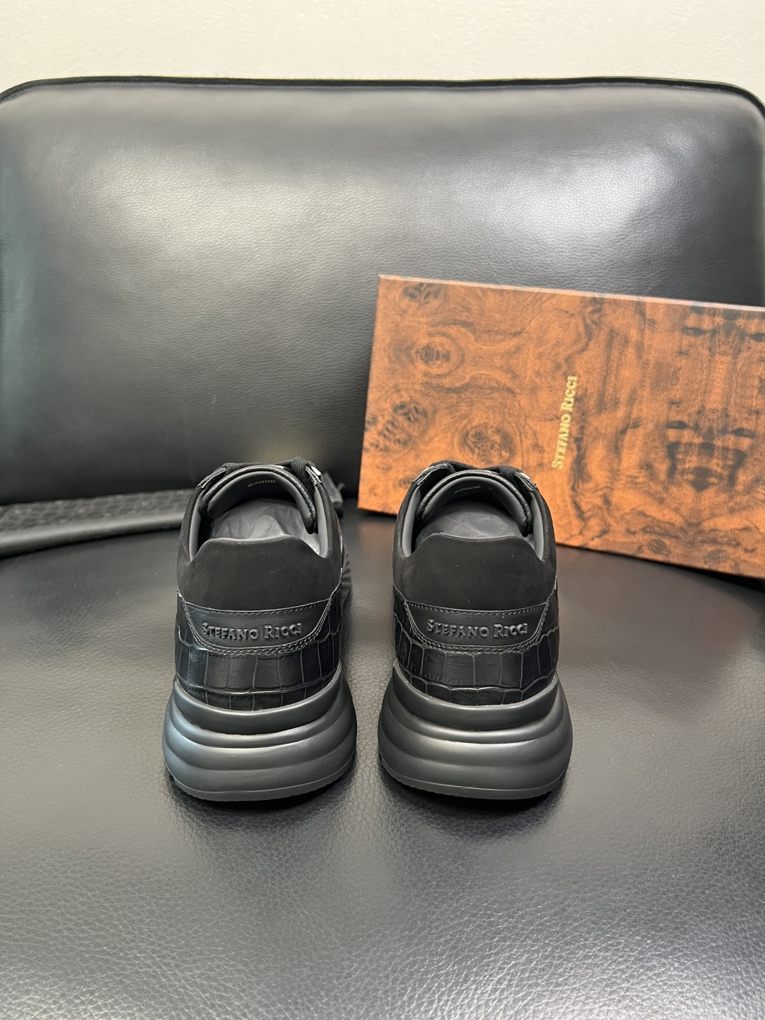 StefanoRicci 高品质 顶级工艺品 史蒂芬 劳尼治 专柜新品同步，鞋面意大利进口牛皮面料，进口