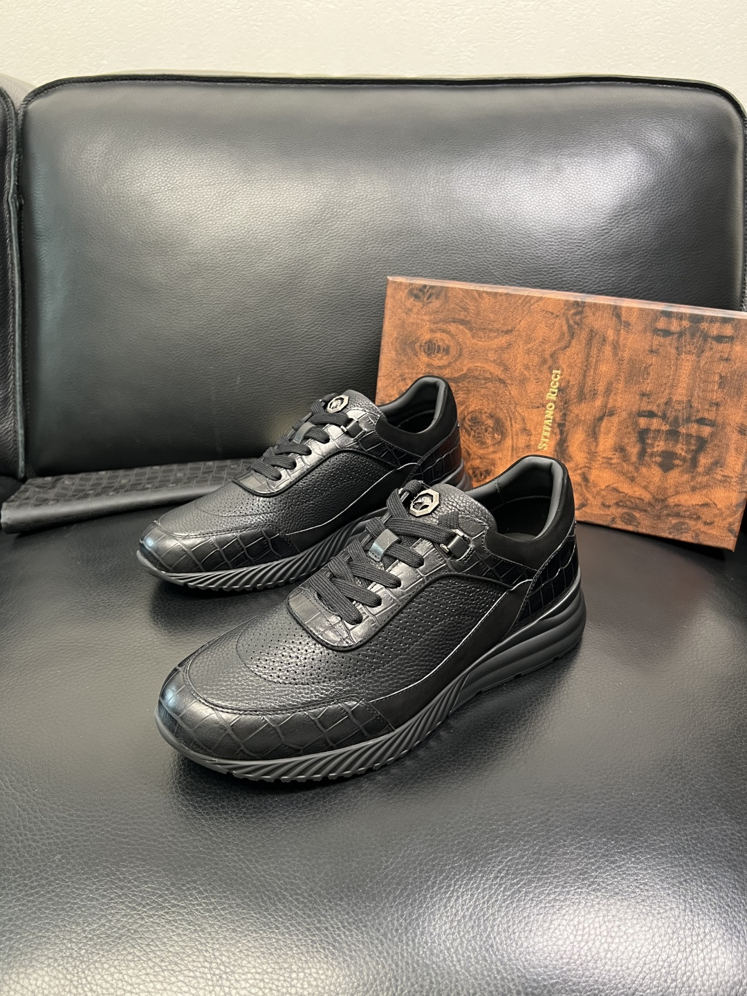 StefanoRicci 高品质 顶级工艺品 史蒂芬 劳尼治 专柜新品同步，鞋面意大利进口牛皮面料，进口