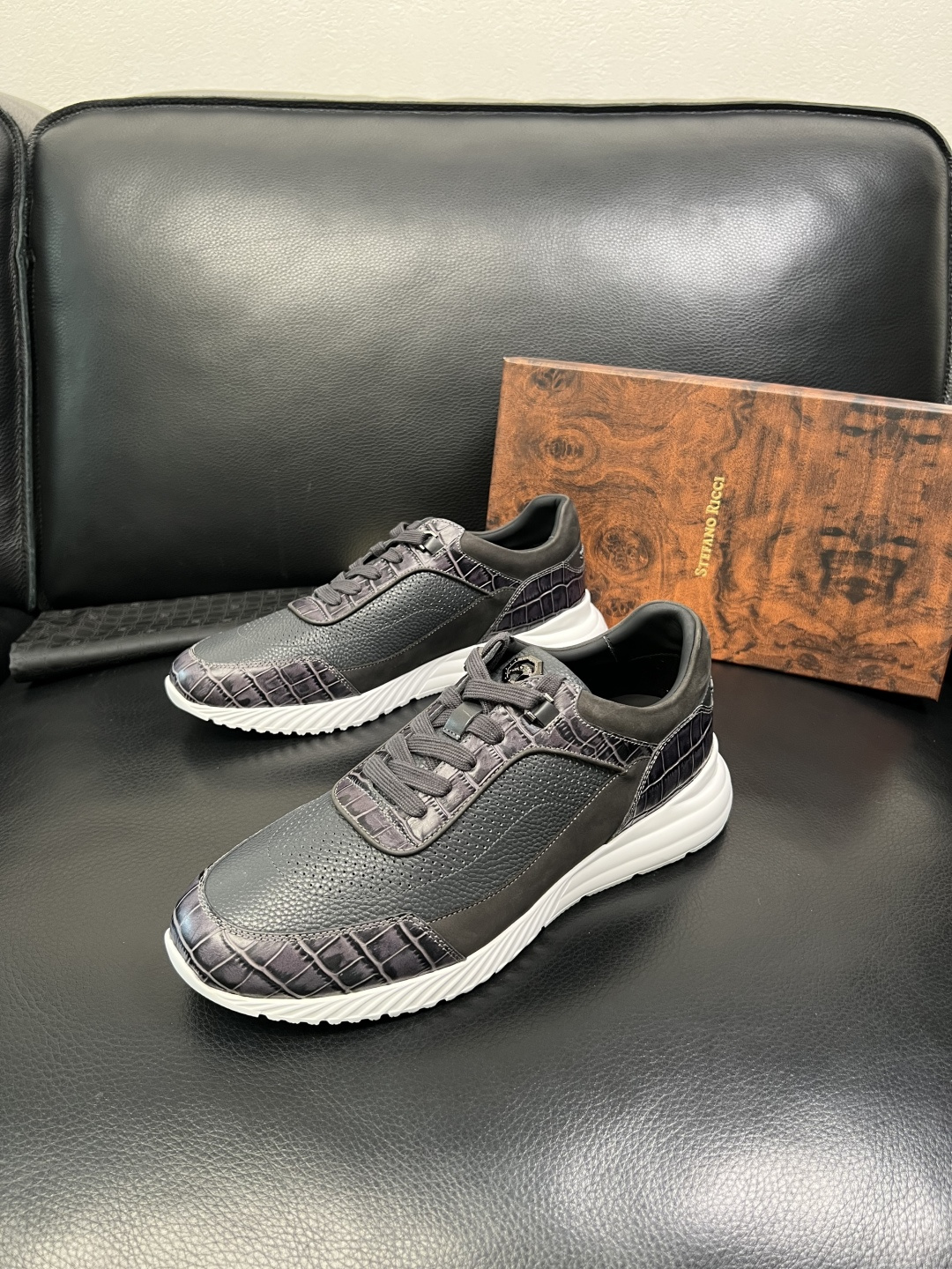 StefanoRicci 高品质 顶级工艺品 史蒂芬 劳尼治 专柜新品同步，鞋面意大利进口牛皮面料，进口