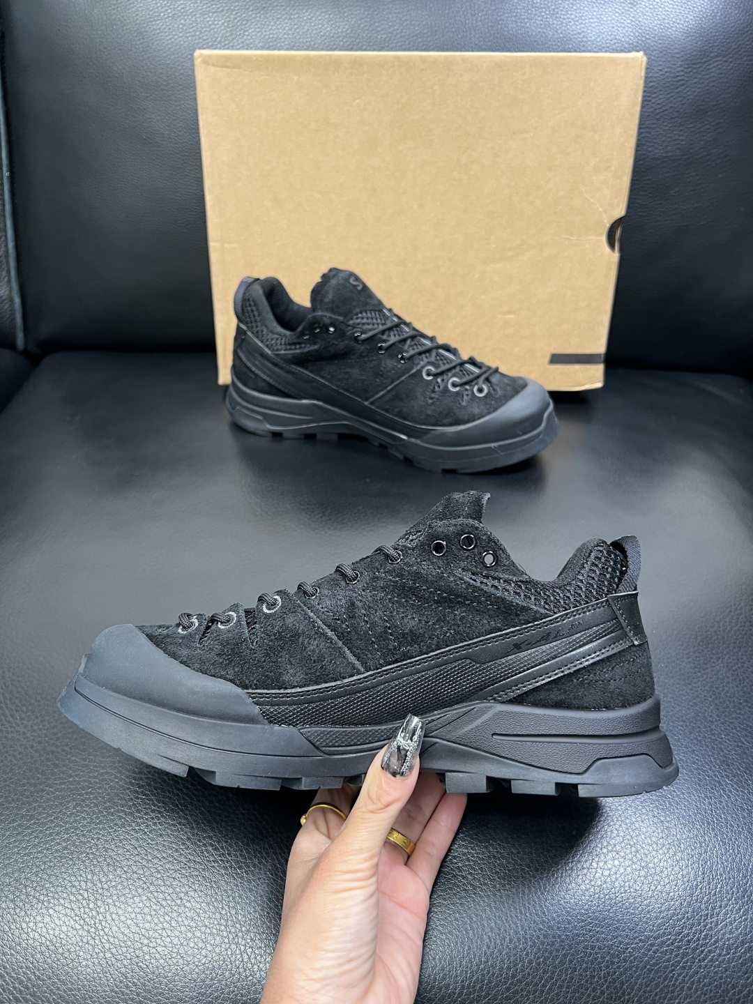 Salomo 高品质 顶级工艺品 萨洛蒙 专柜新品同步，鞋面意大利进口牛皮面料，进口水染牛皮内里垫，鞋底