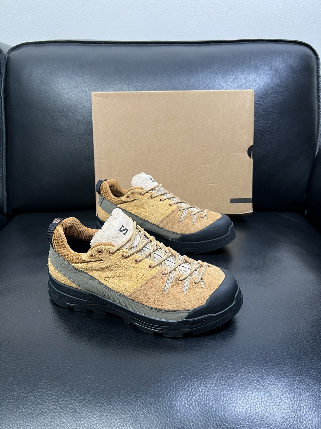 Salomo 高品质 顶级工艺品 萨洛蒙 专柜新品同步，鞋面意大利进口牛皮面料，进口水染牛皮内里垫，鞋底