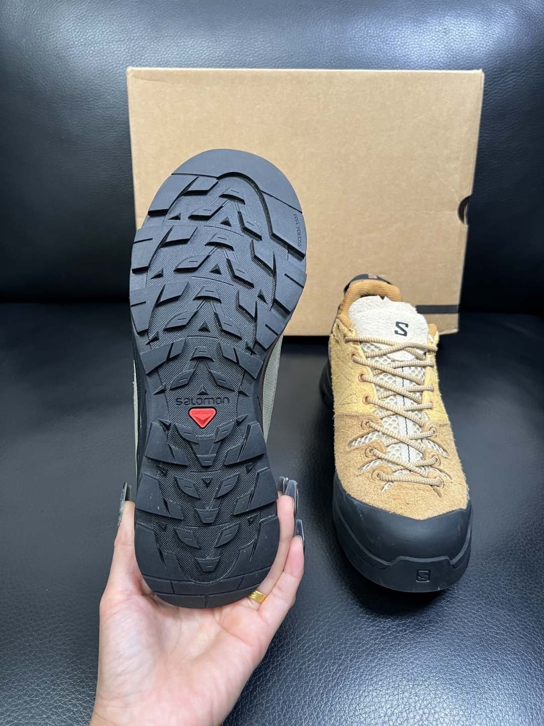 Salomo 高品质 顶级工艺品 萨洛蒙 专柜新品同步，鞋面意大利进口牛皮面料，进口水染牛皮内里垫，鞋底